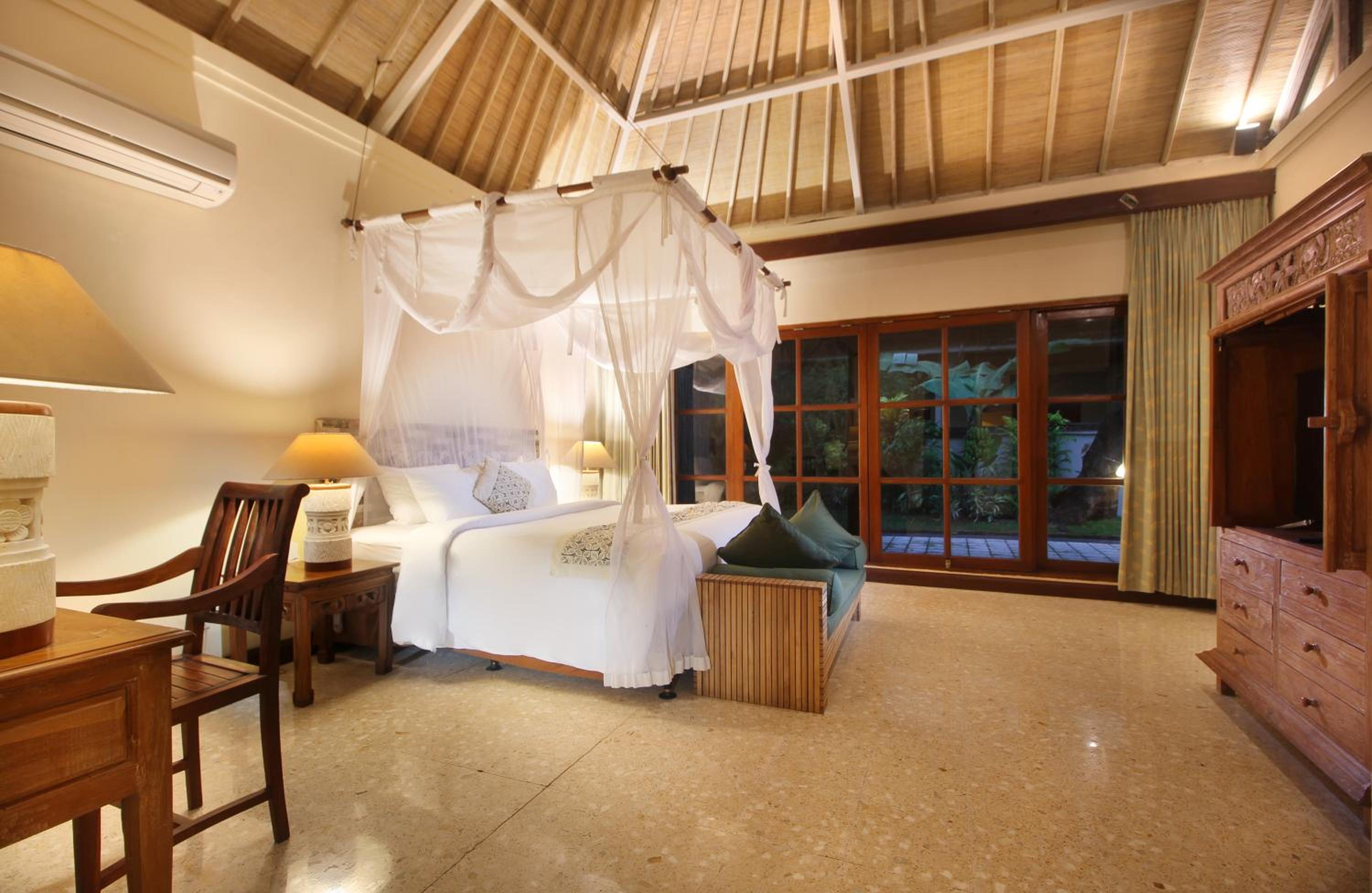 Alam Villa - Photo 2