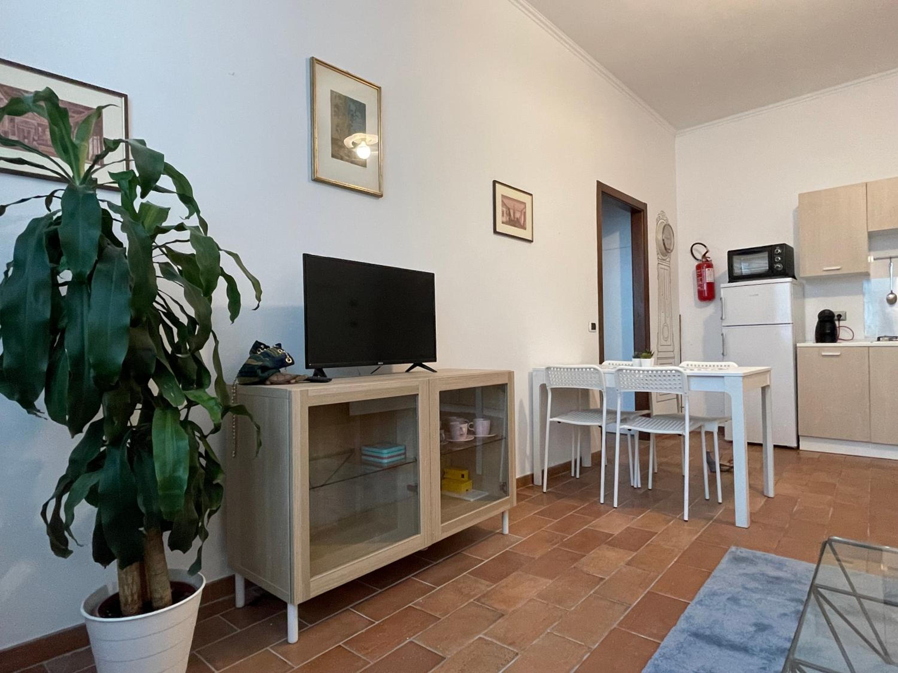 One-Bedroom Apartment photo 2