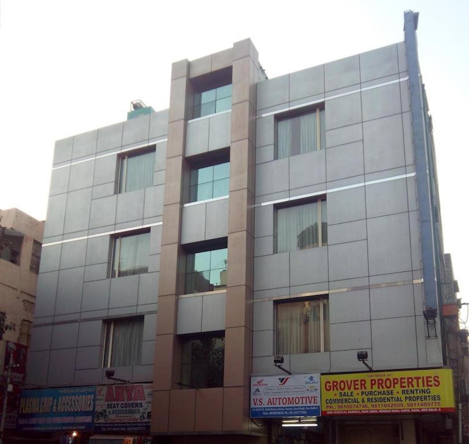 Deluxe Room ( annexure building ) - Photo 3