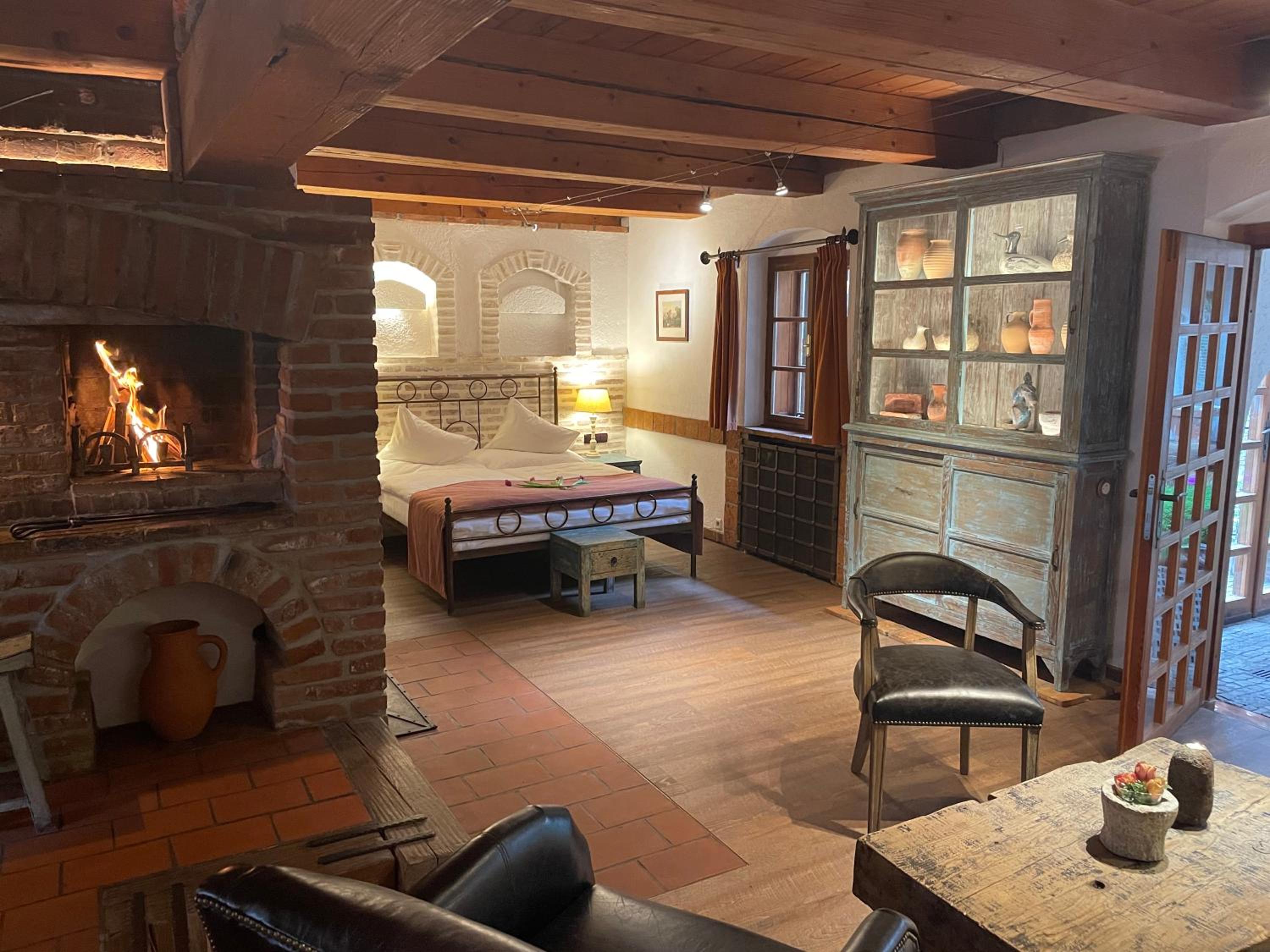 Deluxe Double Room with Fireplace