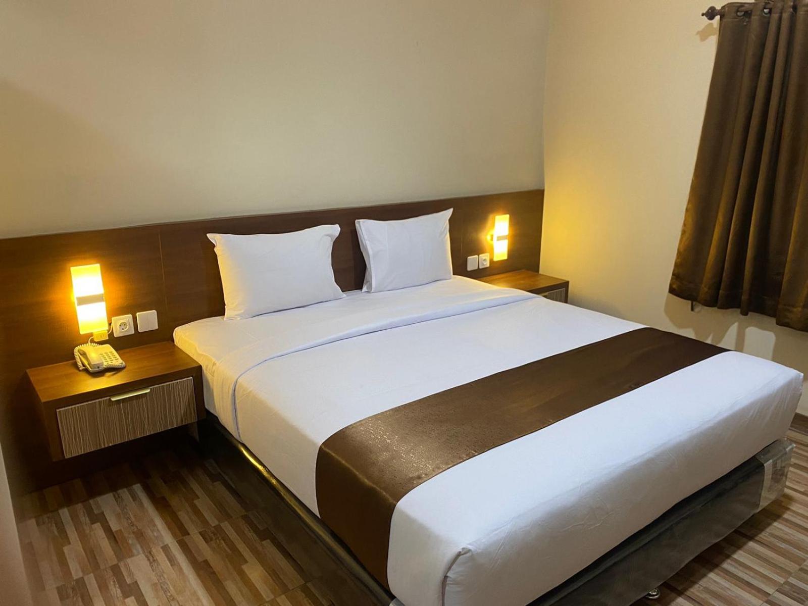 Superior King Room - Photo 3