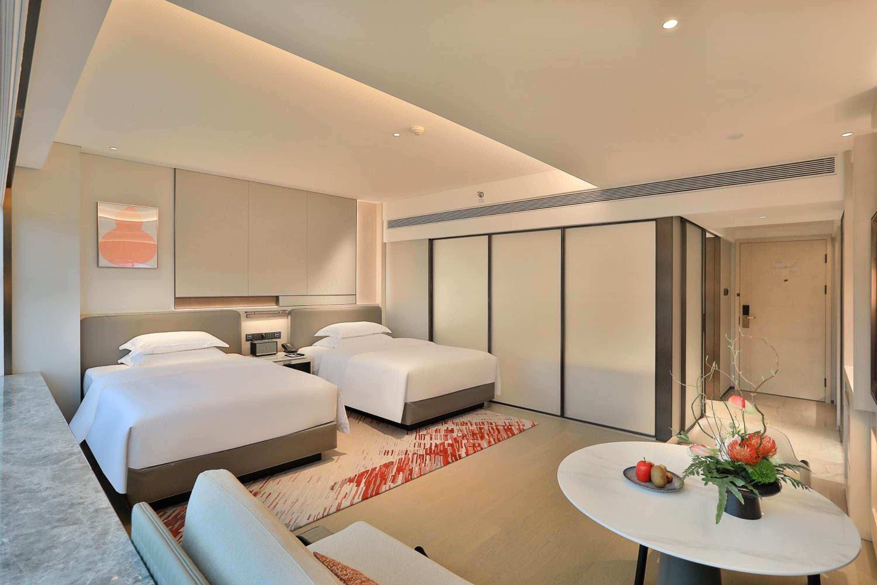 Deluxe with One Twin Bed and 2 Adults Occupancy (Non Smoking)
