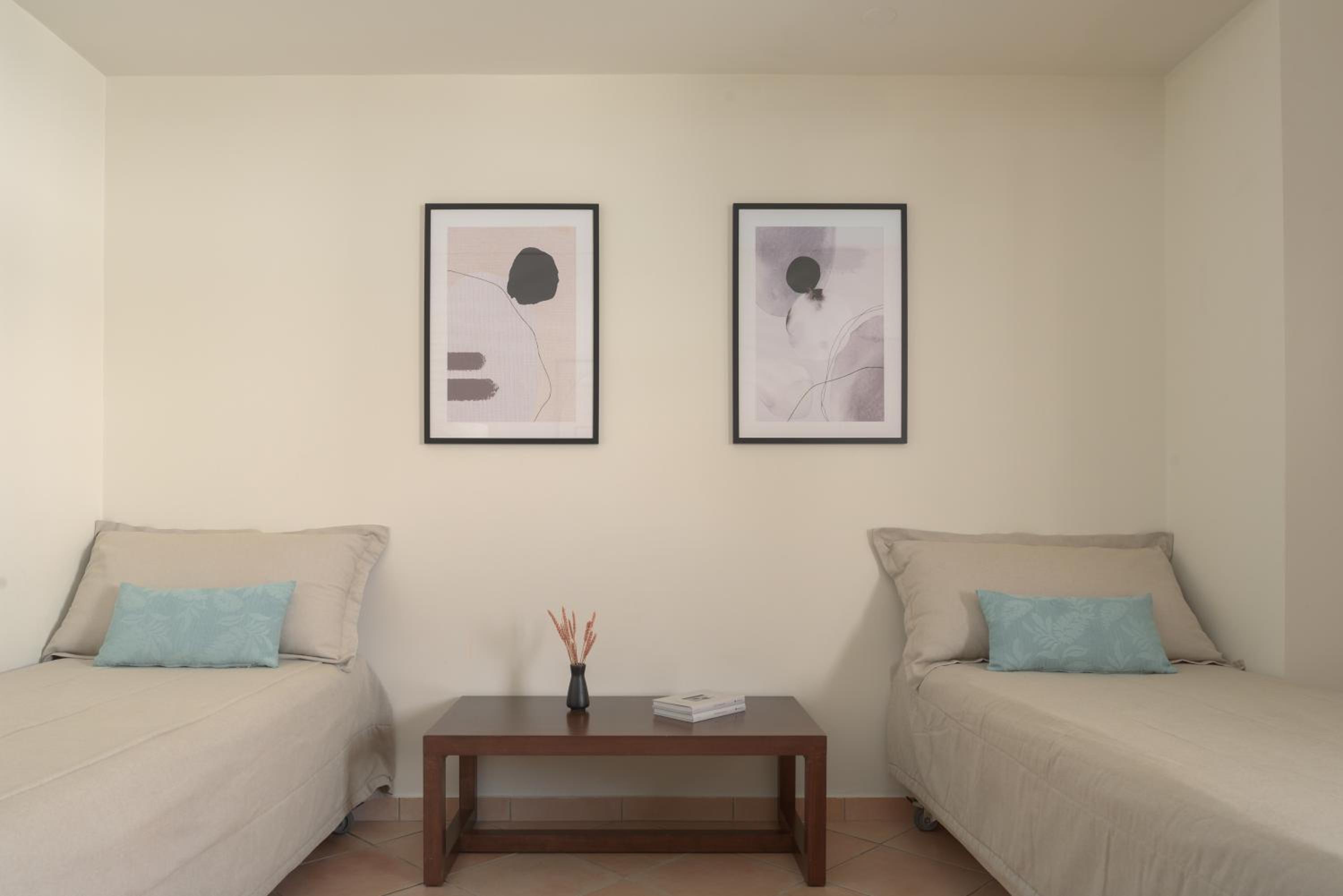 Family Room photo 2