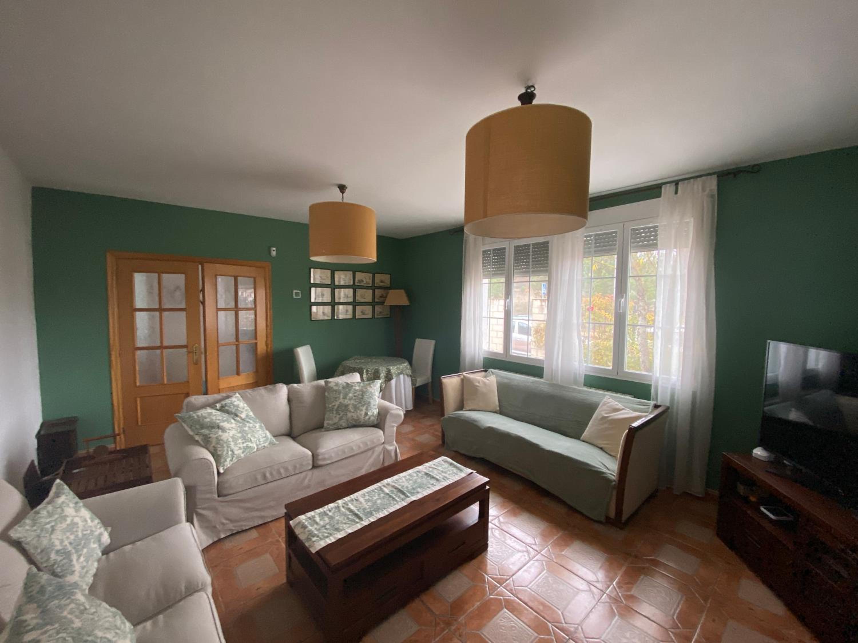 Casa de cinco habitaciones