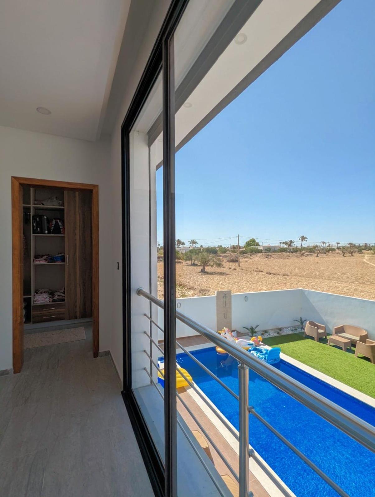 Three-Bedroom Villa photo 2
