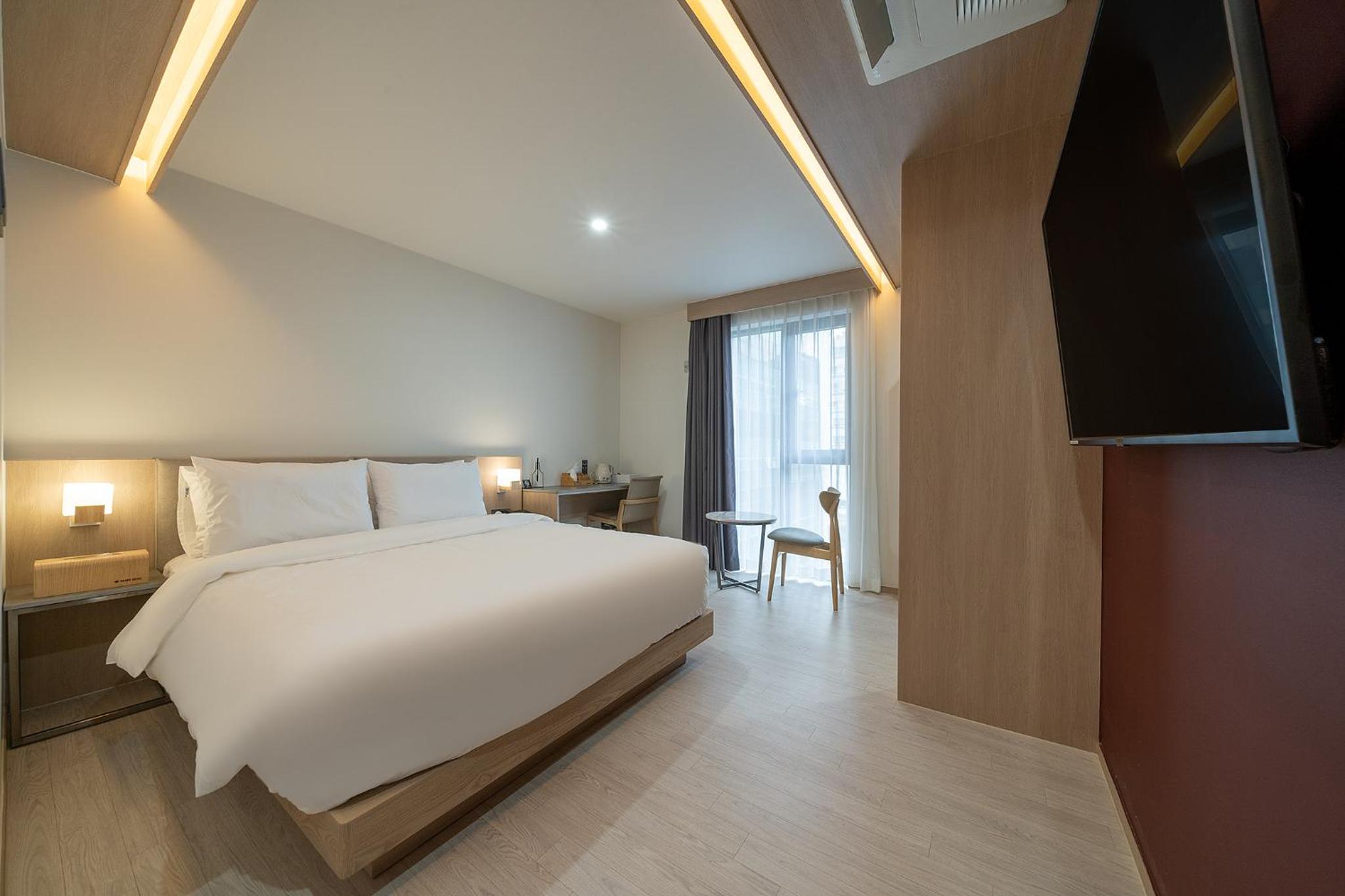 Premium Double Room - Photo 2