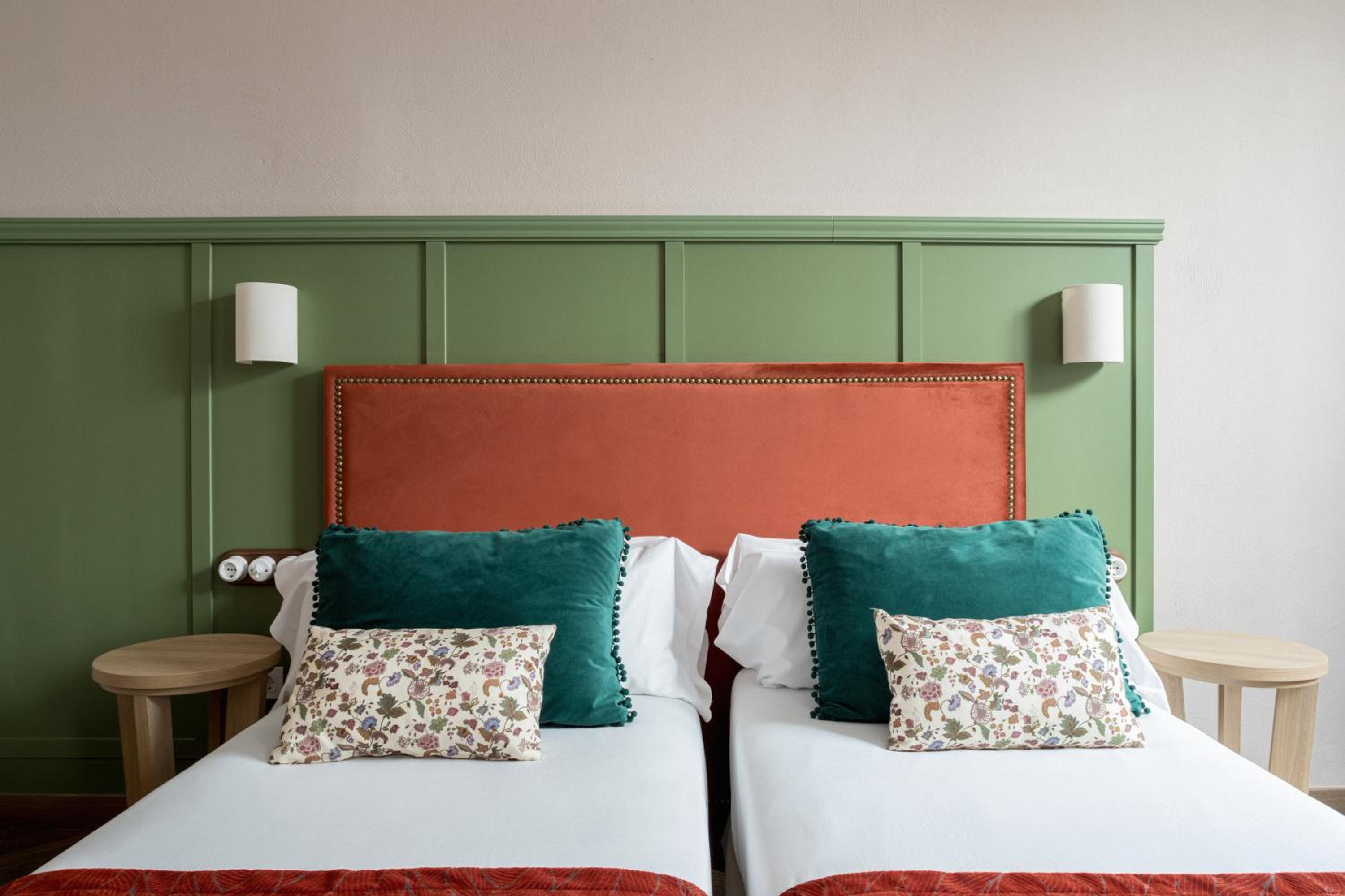 Double Room - Photo 12