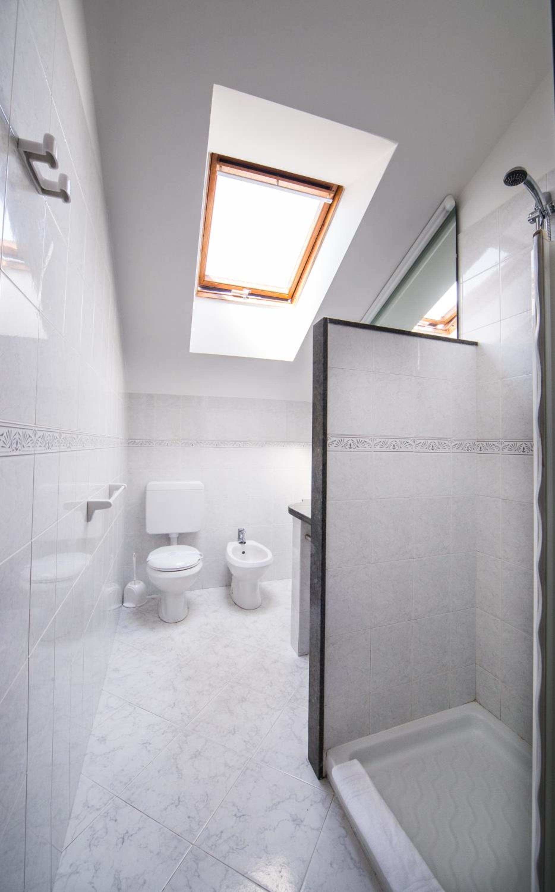 One-Bedroom Apartment (3 Adults) photo 2
