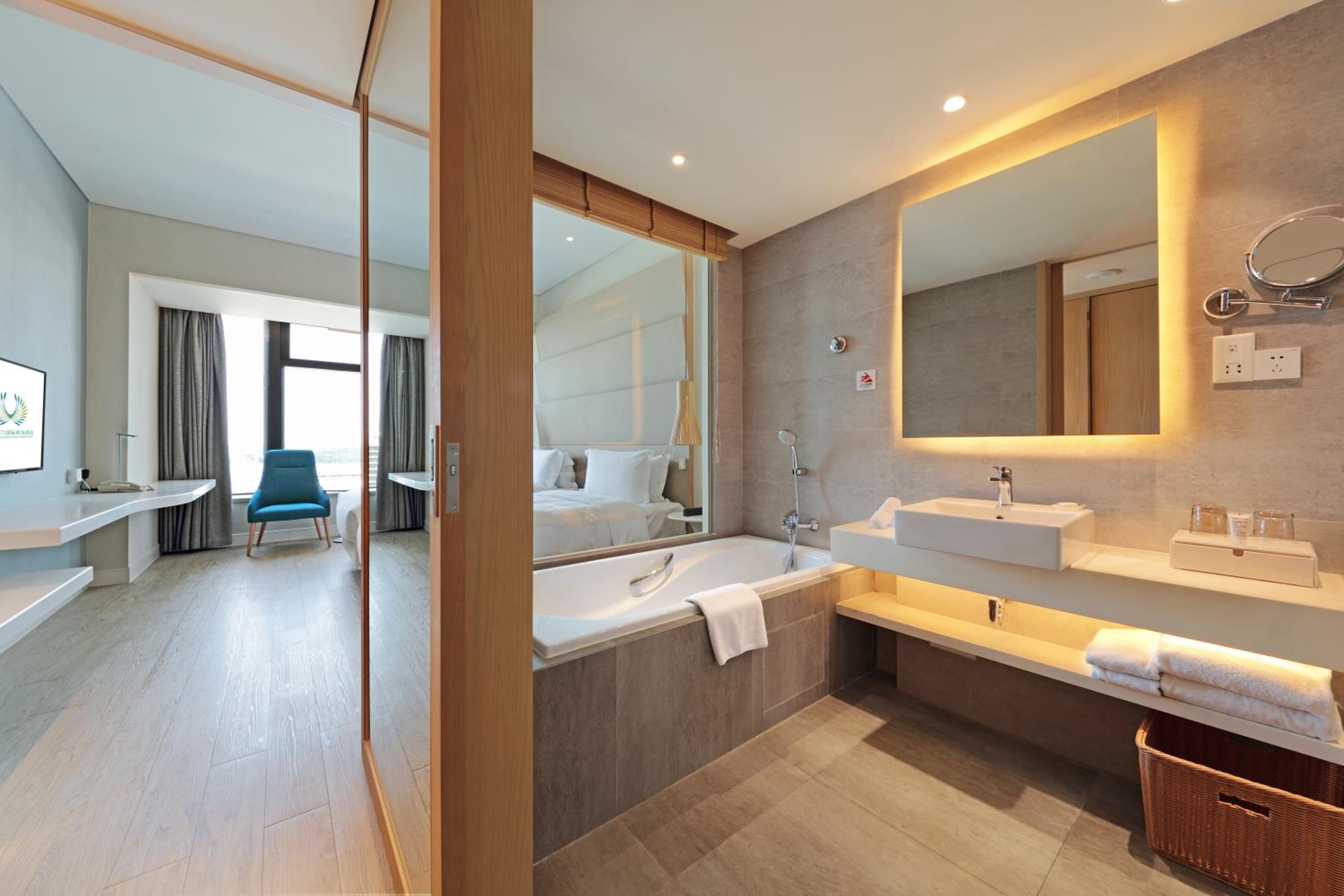 Deluxe Twin Room (5mins Walk to Meilan Airport) - Photo 4
