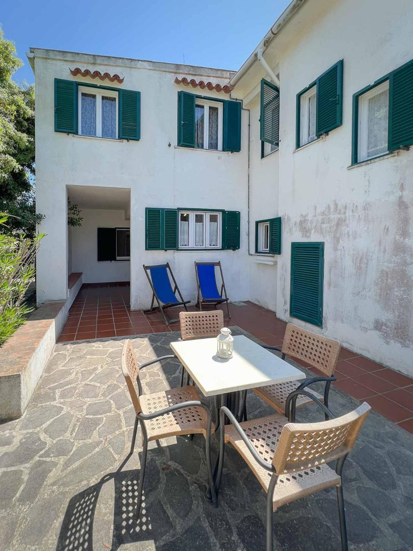 Apartment with Balcony photo 2