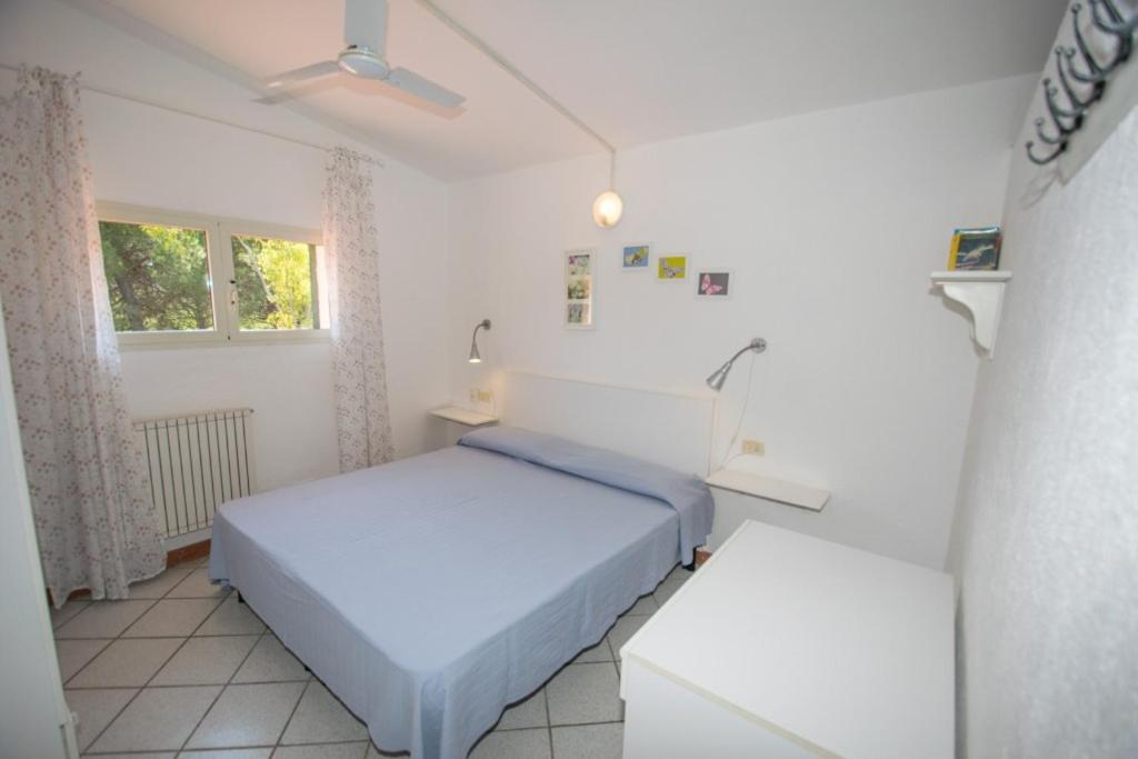 One-Bedroom Apartment-Split Level photo 1