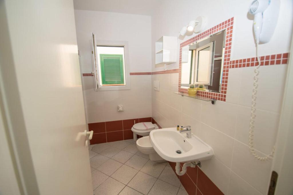 Superior One-Bedroom Apartment photo 2
