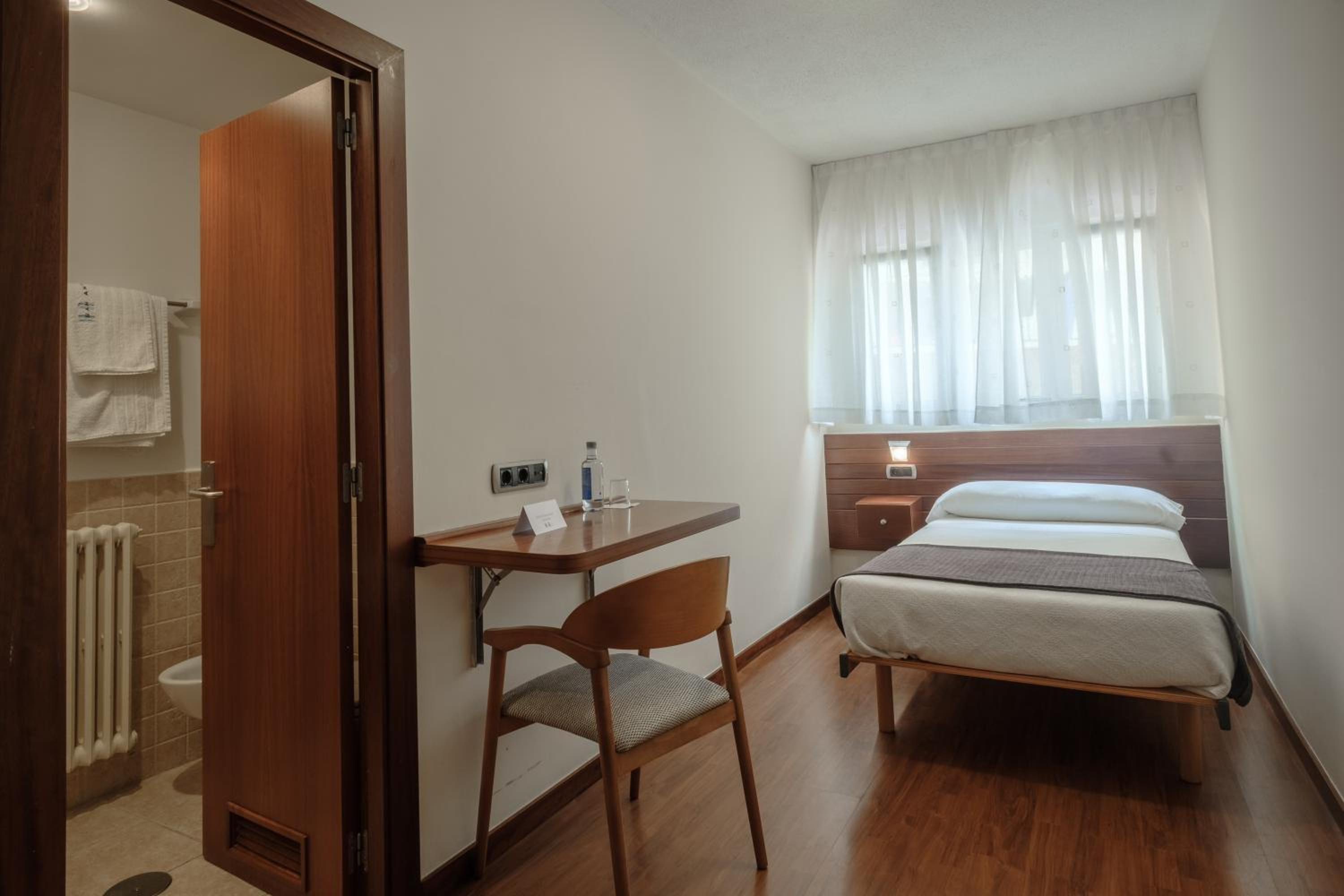 Single Room photo 3