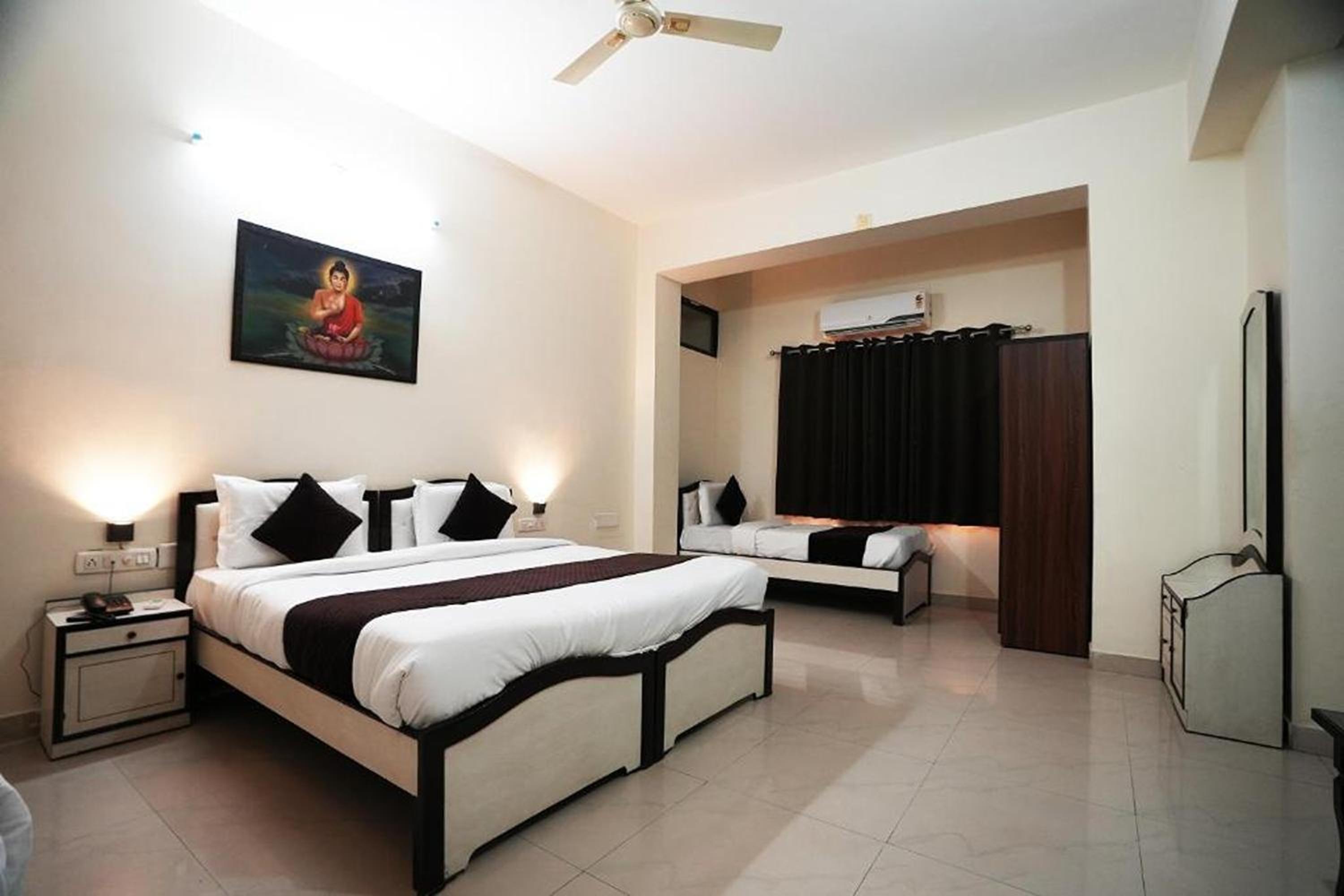Deluxe Triple Room - Photo 1