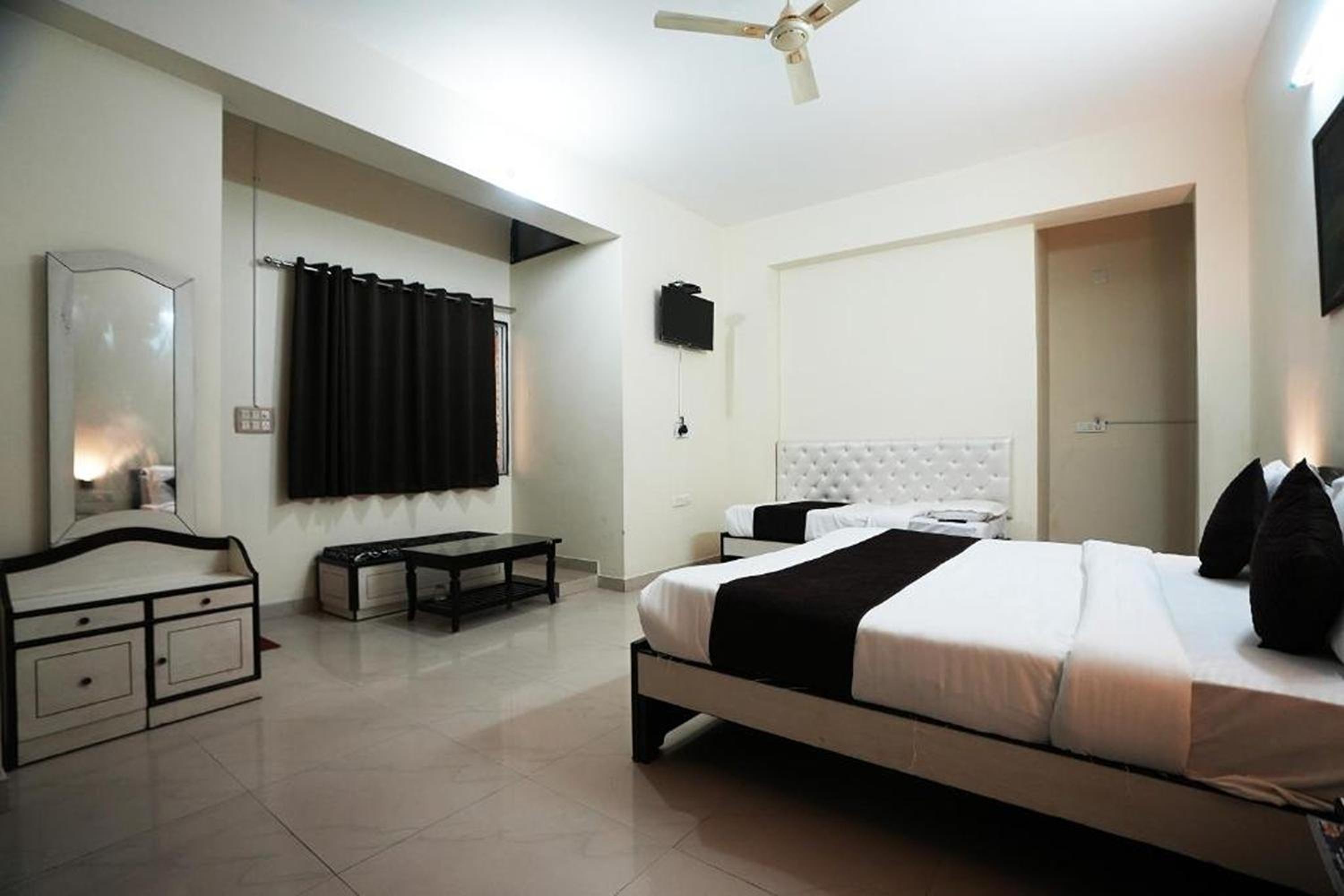 Deluxe Triple Room - Photo 3