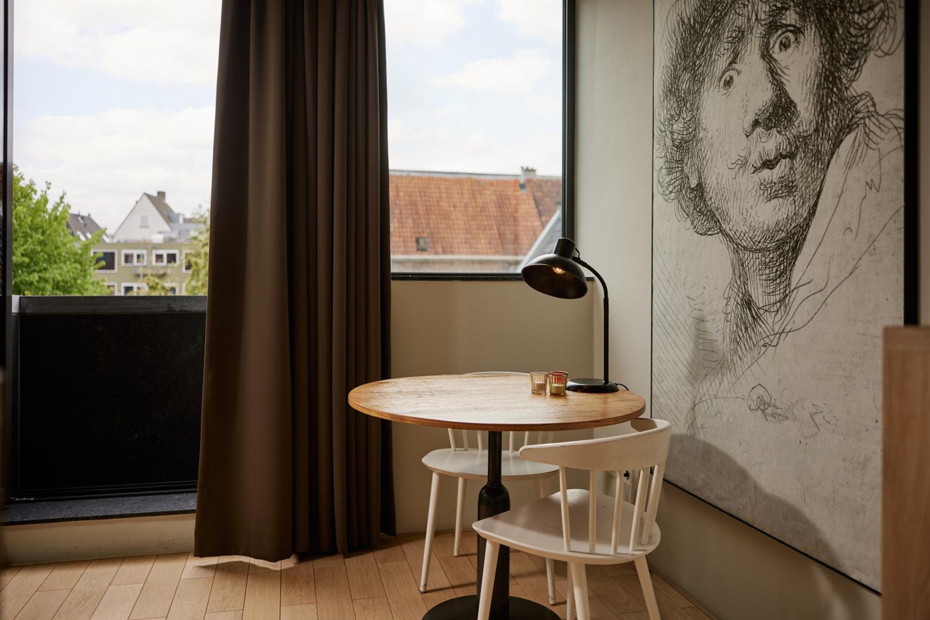 Studio Apartment
