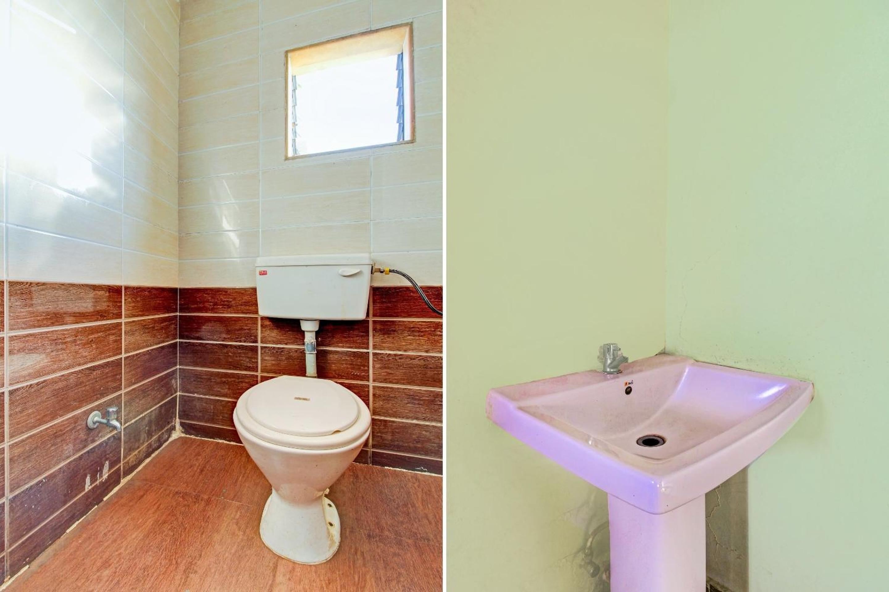 Triple Room with Bathroom photo 2