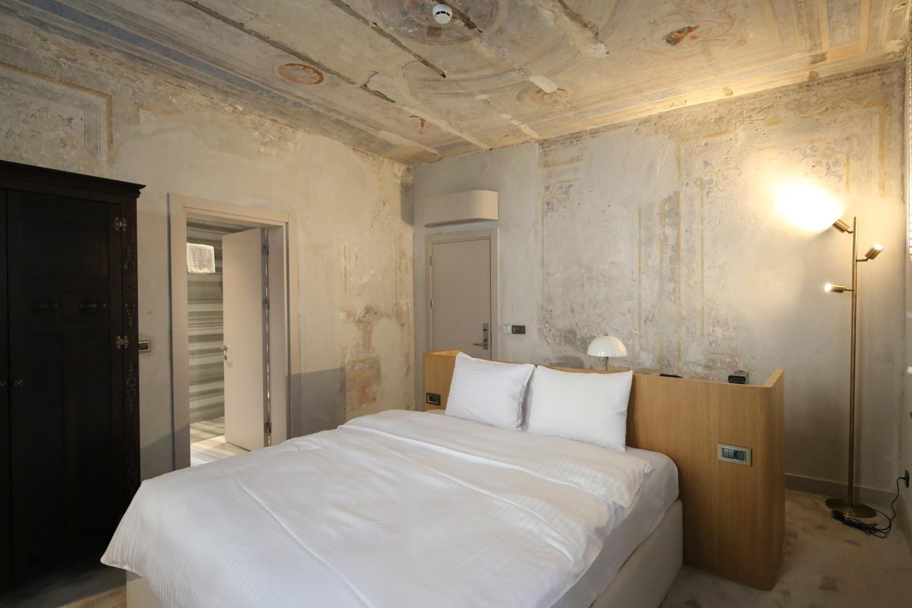 Superior Queen Room photo 3