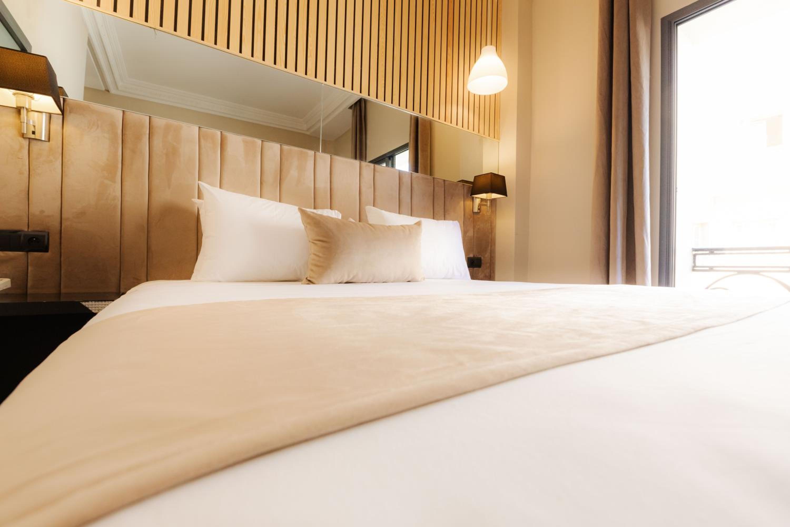 Double Room - Photo 2