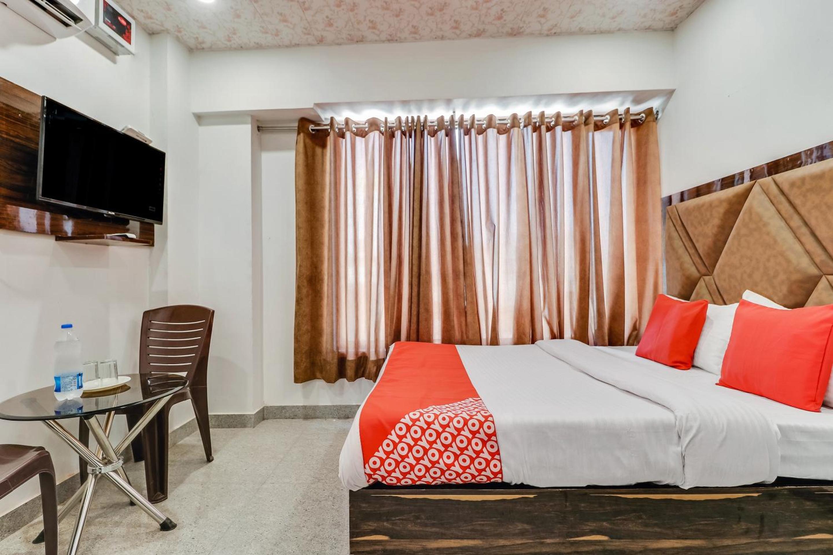 Classic Triple Room - Photo 9