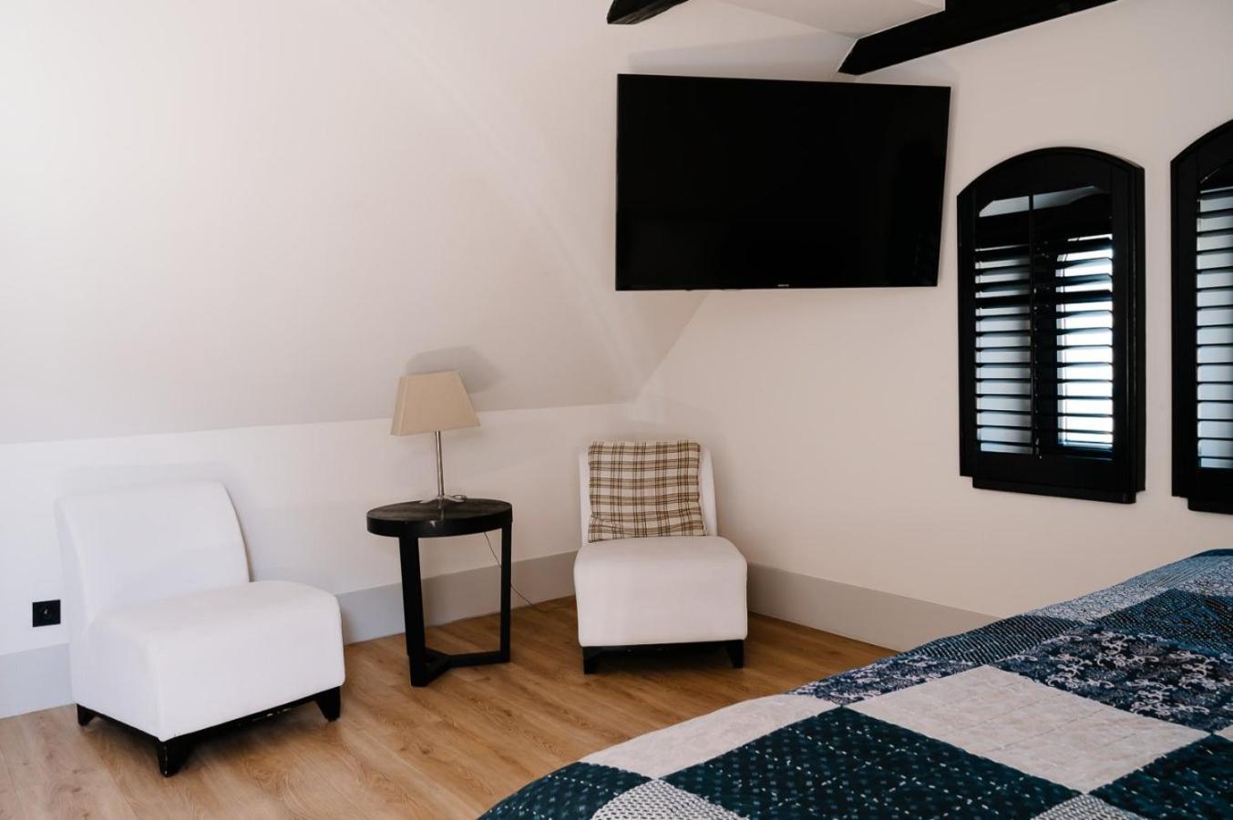 Deluxe Twin Room photo 3