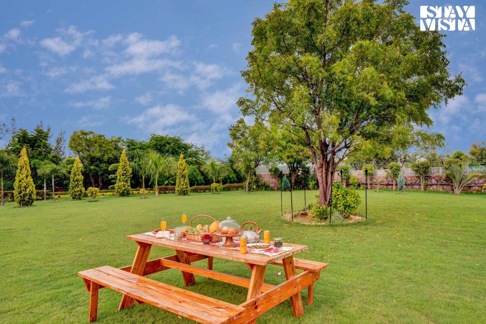 Villa photo 3