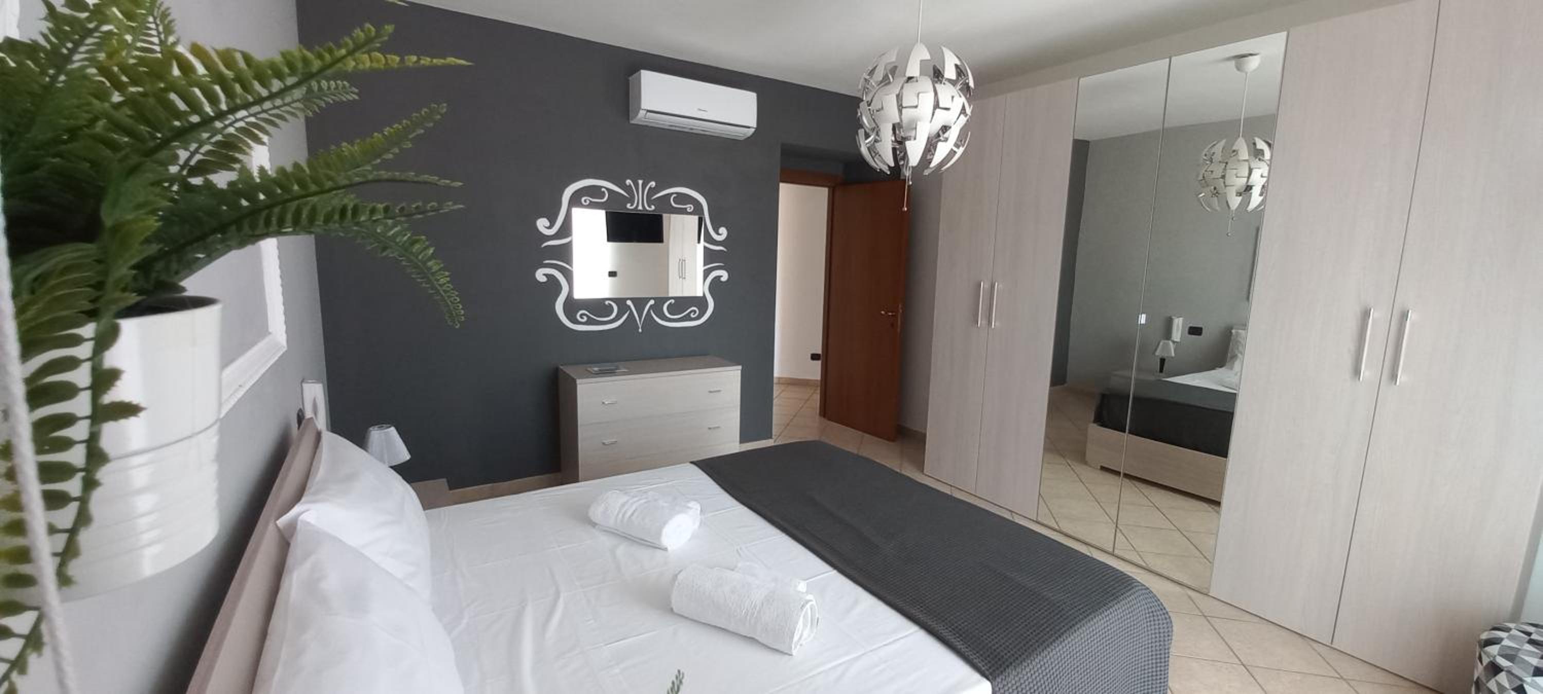 Three-Bedroom Apartment - Photo 22