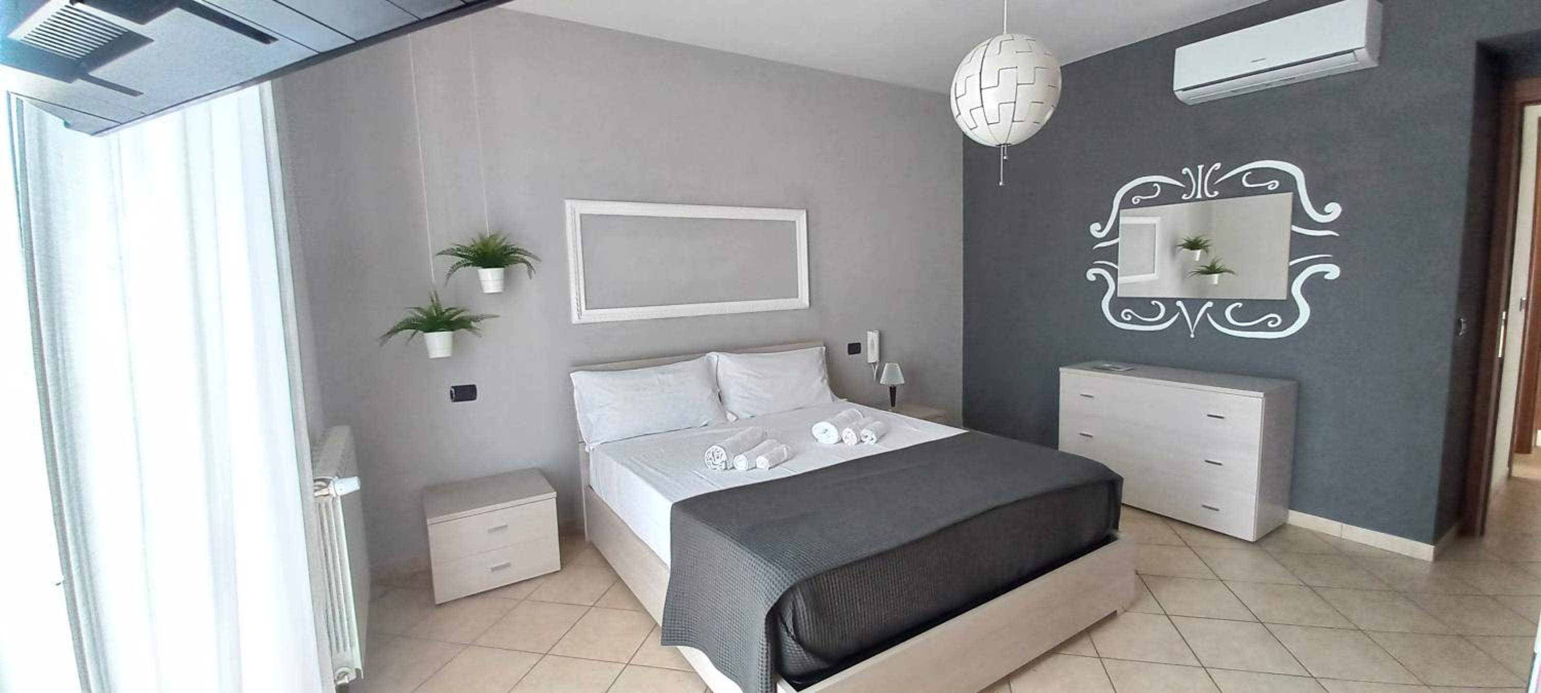 Three-Bedroom Apartment - Photo 23