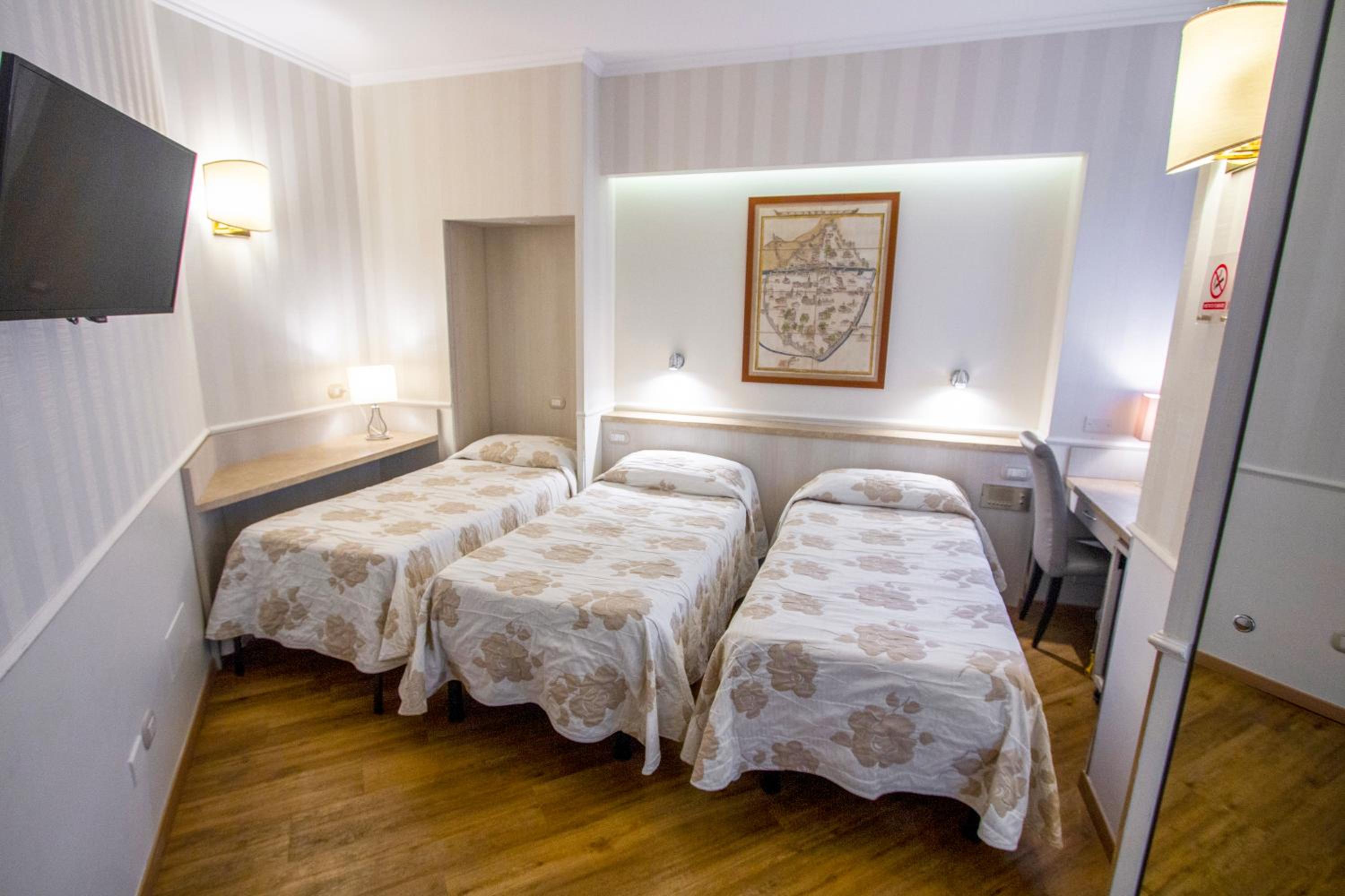 Triple Room