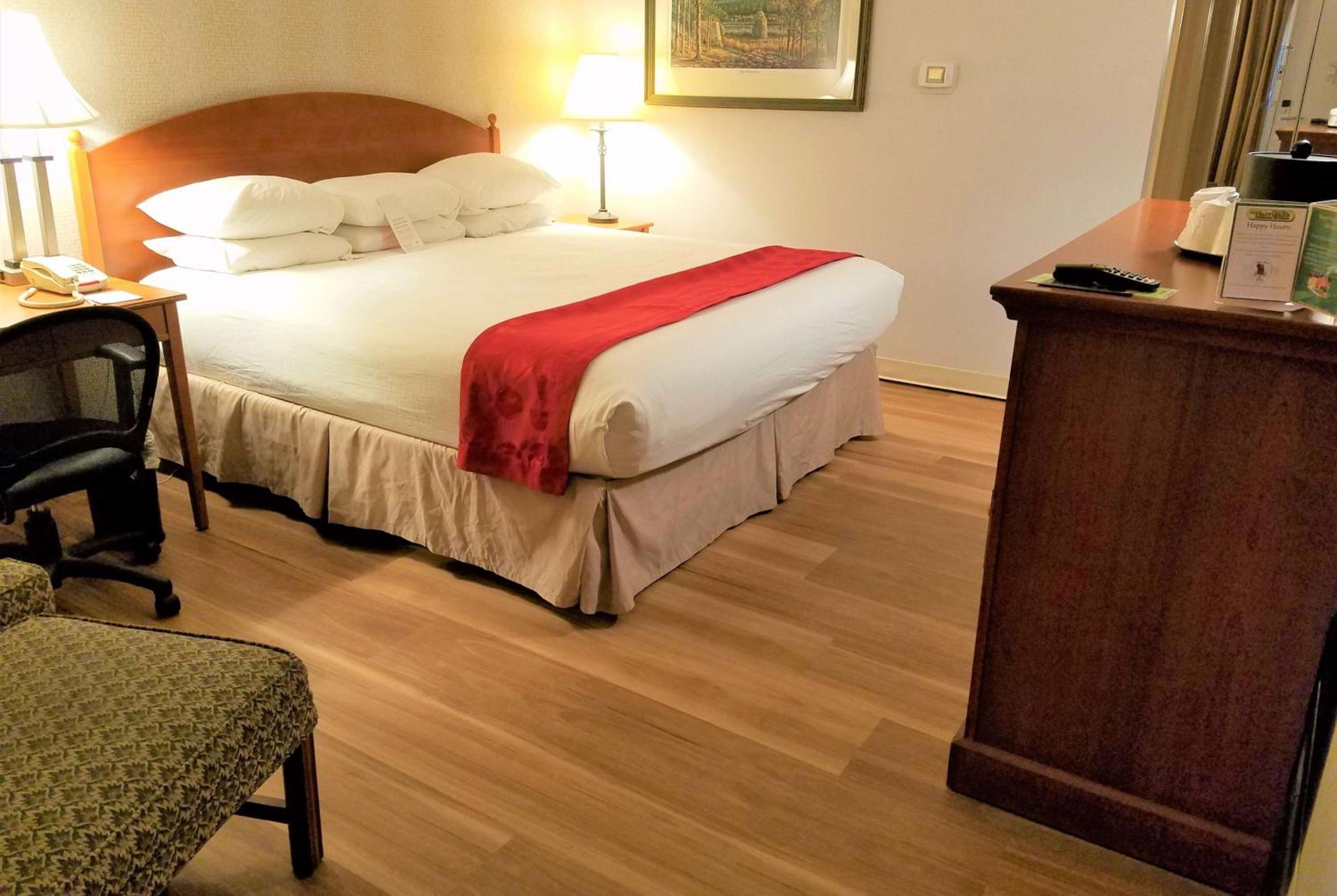 King Room with Exterior Entrance - Non-Smoking - Photo 1