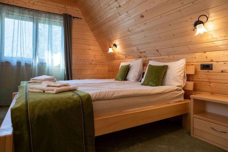 Quadruple Room - Photo 5