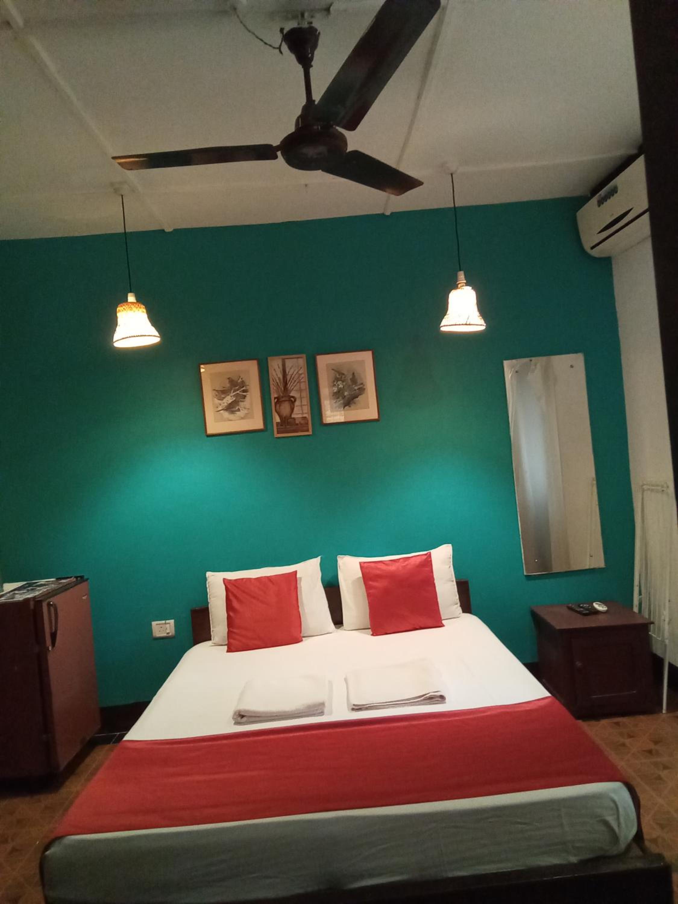 Deluxe Double Room - Photo 8