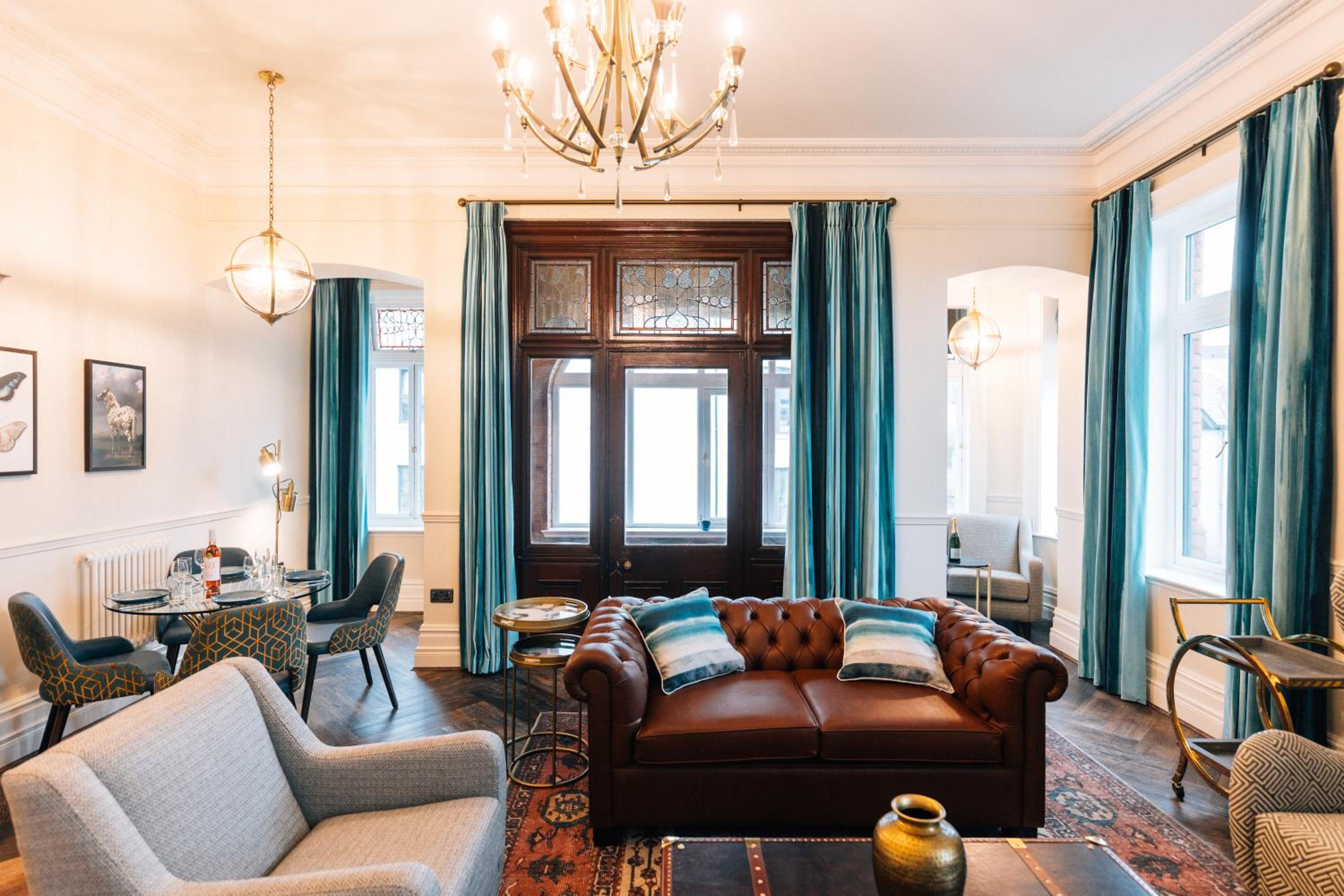 Two-Bedroom Apartment - Grand Suite