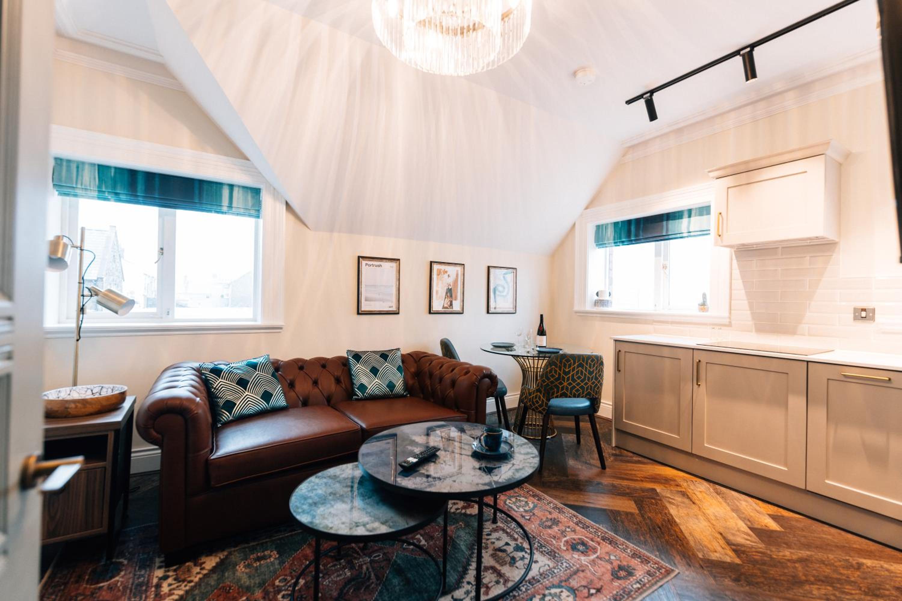 One-Bedroom Apartment - Trinity Suite