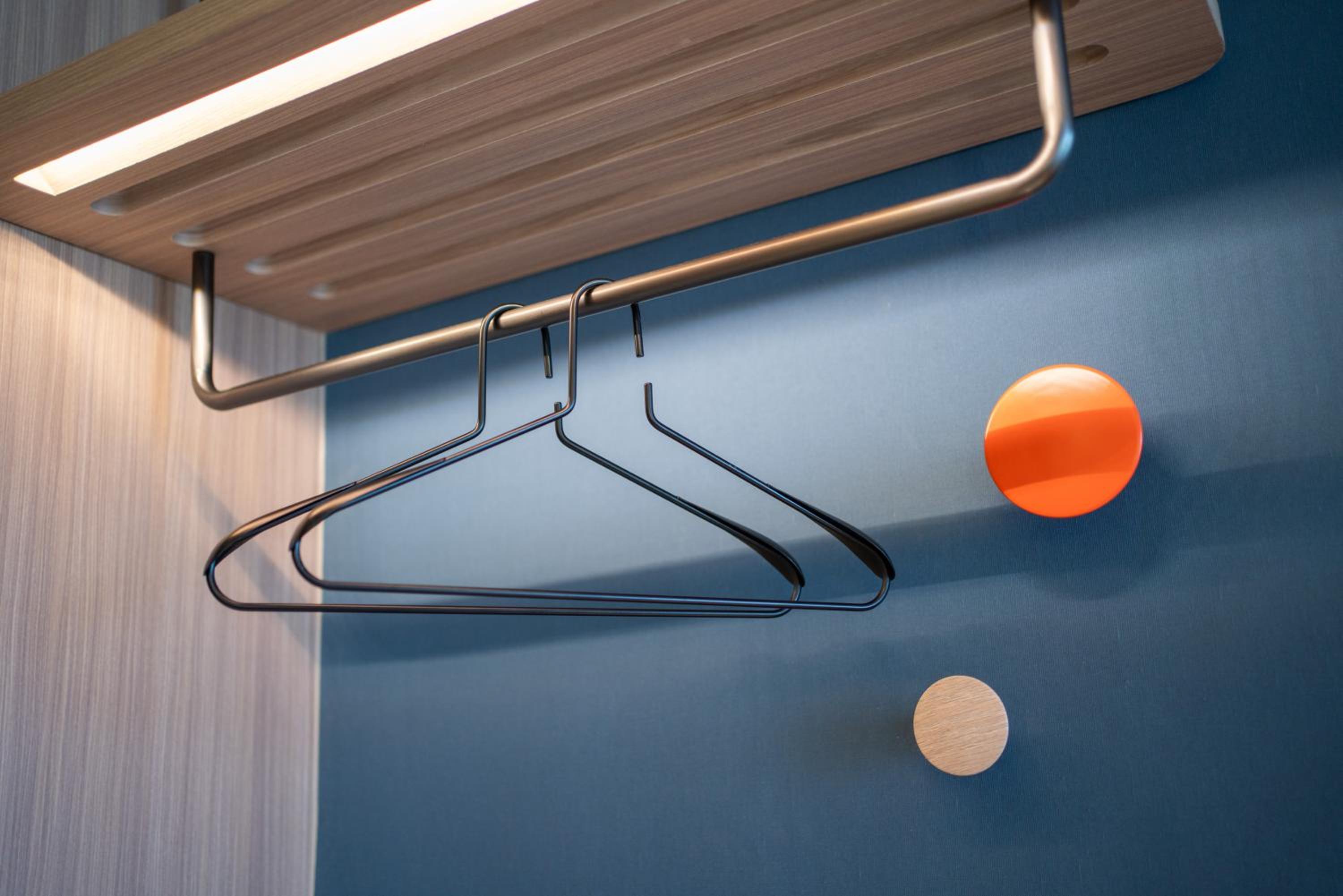 Standard Twin Room - Accessible photo 2