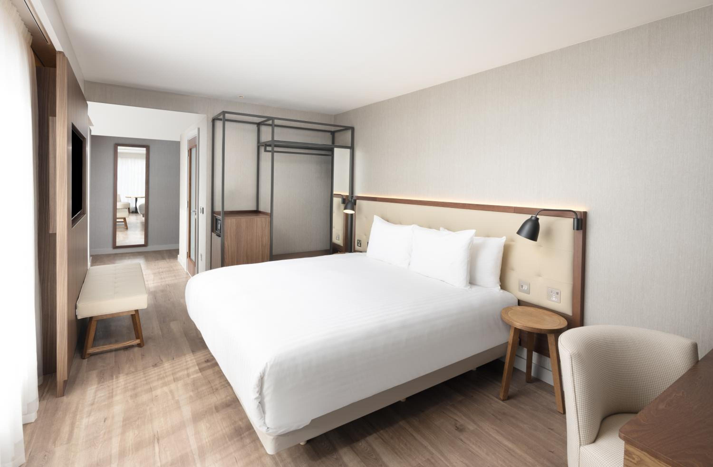 Superior King Room photo 1