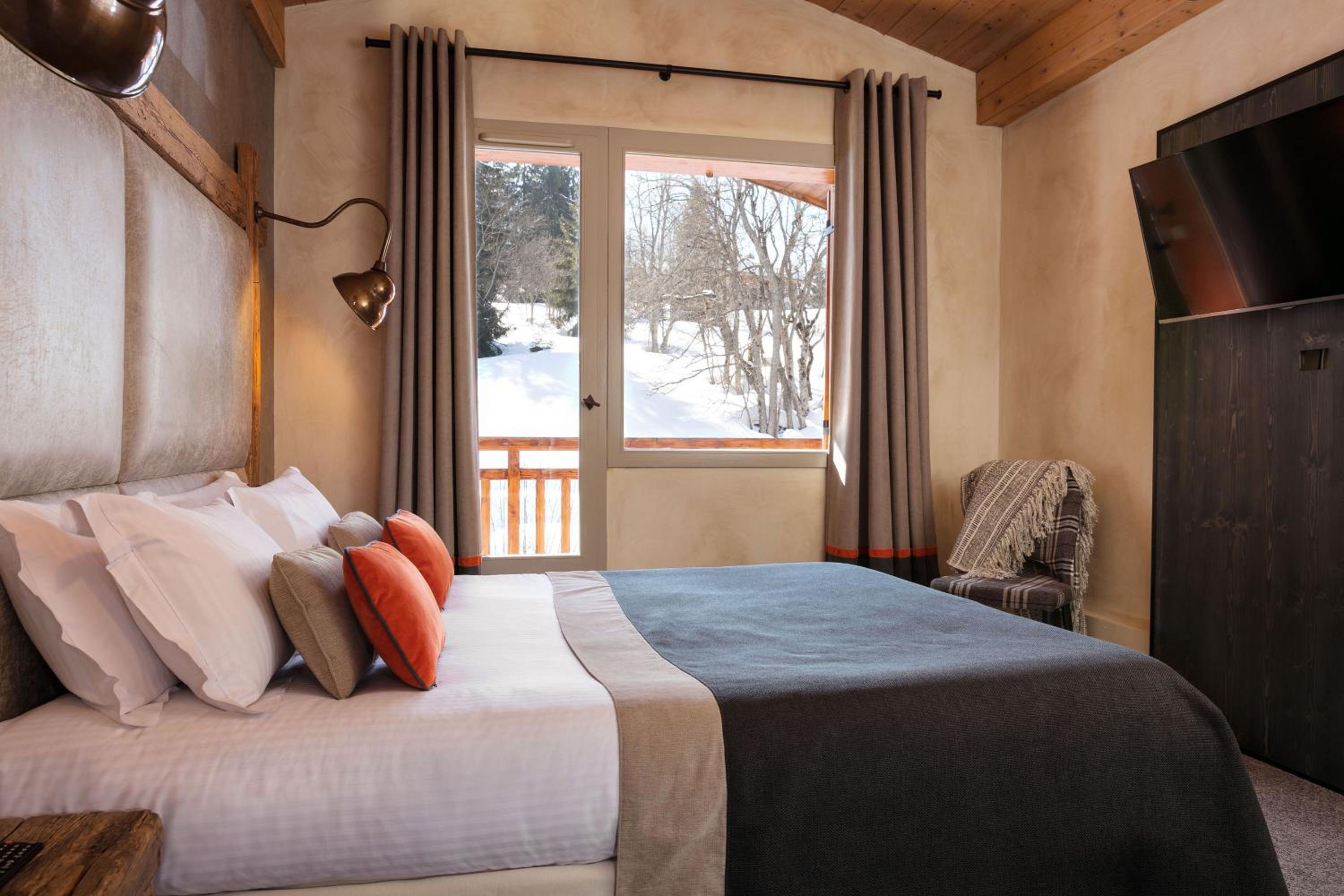 Megeve Prestige Suite with Balcony with High Tea (dec-april)  - Photo 1