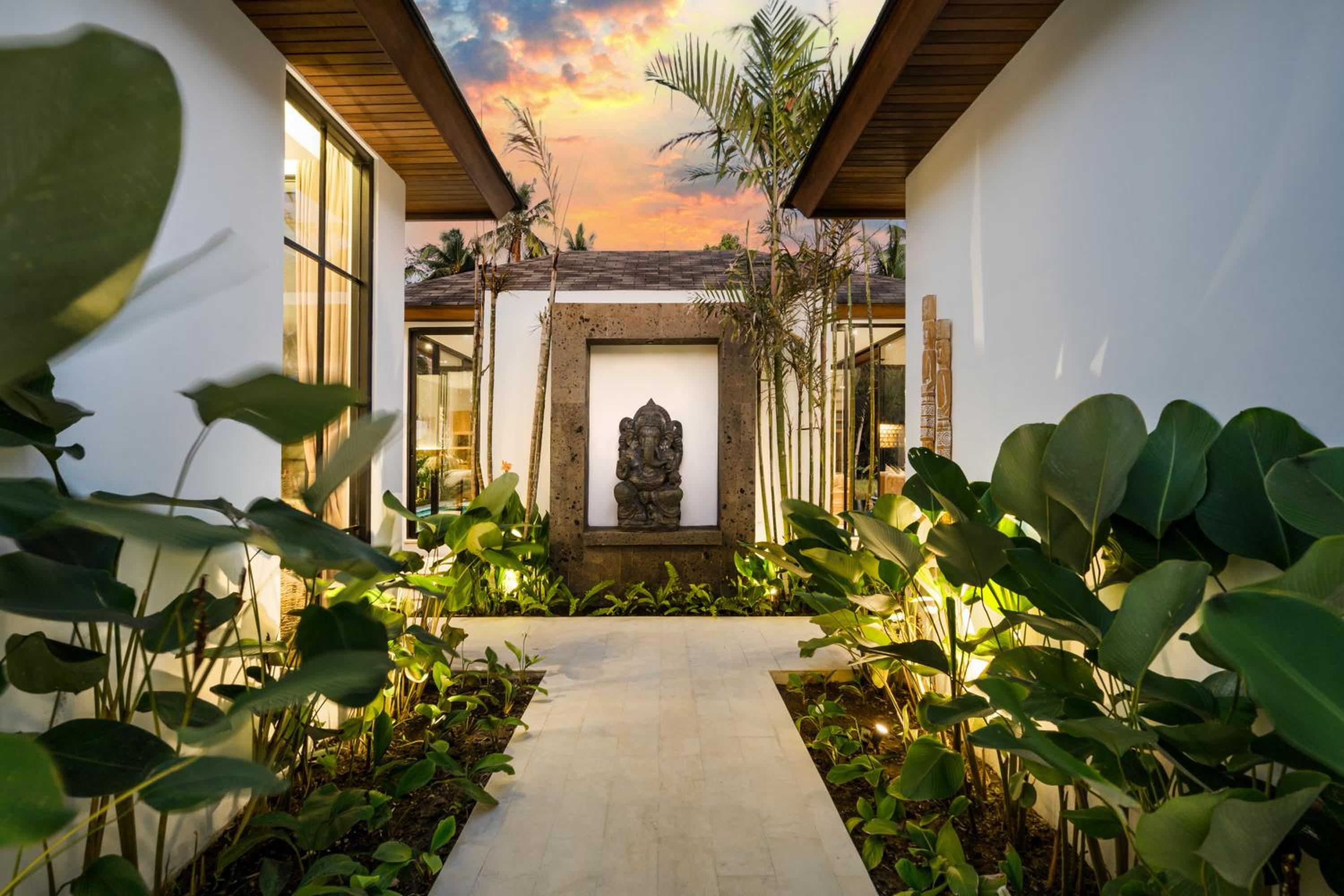 Two-Bedroom Villa - Photo 18