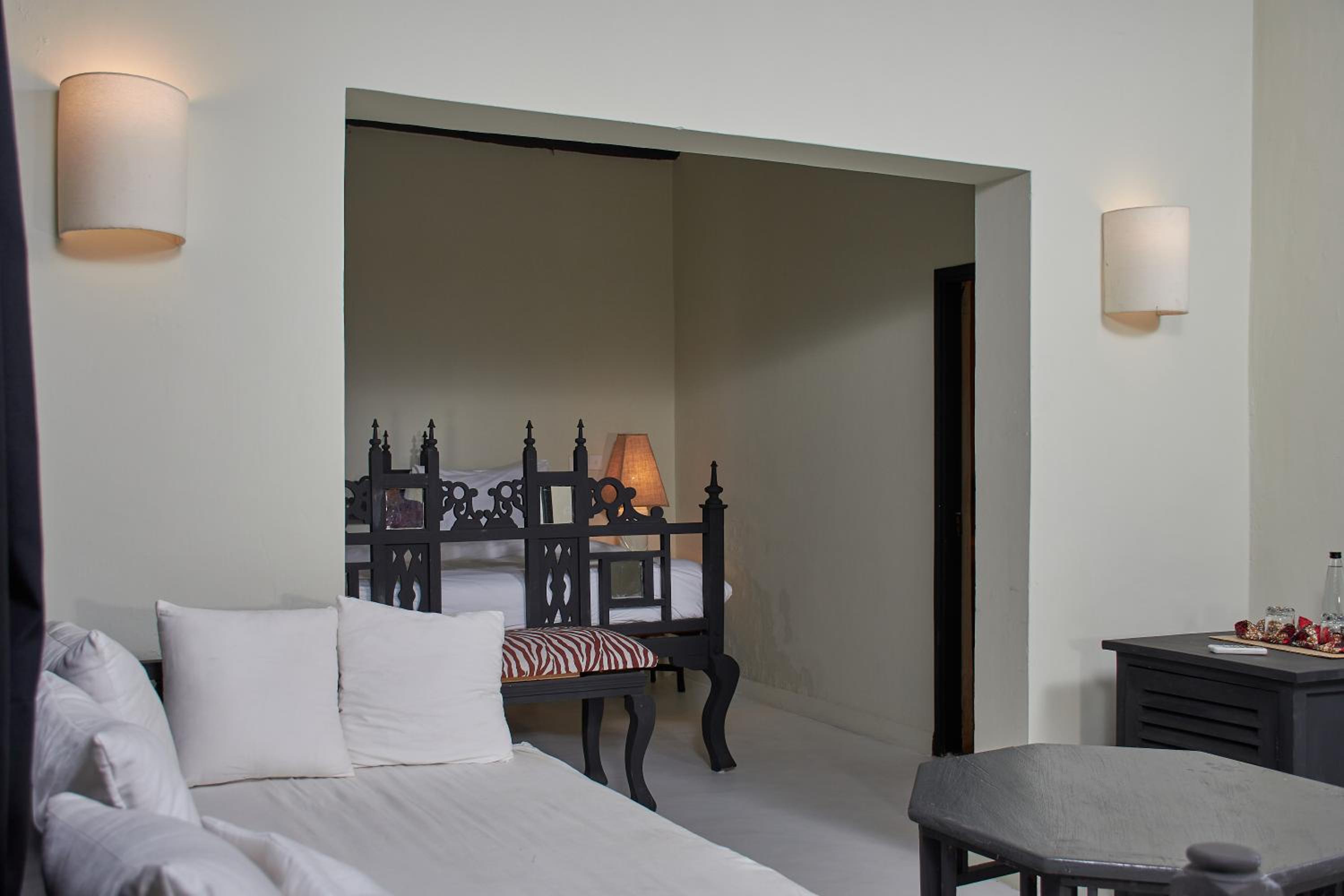 Deluxe Junior Suite - Photo 5