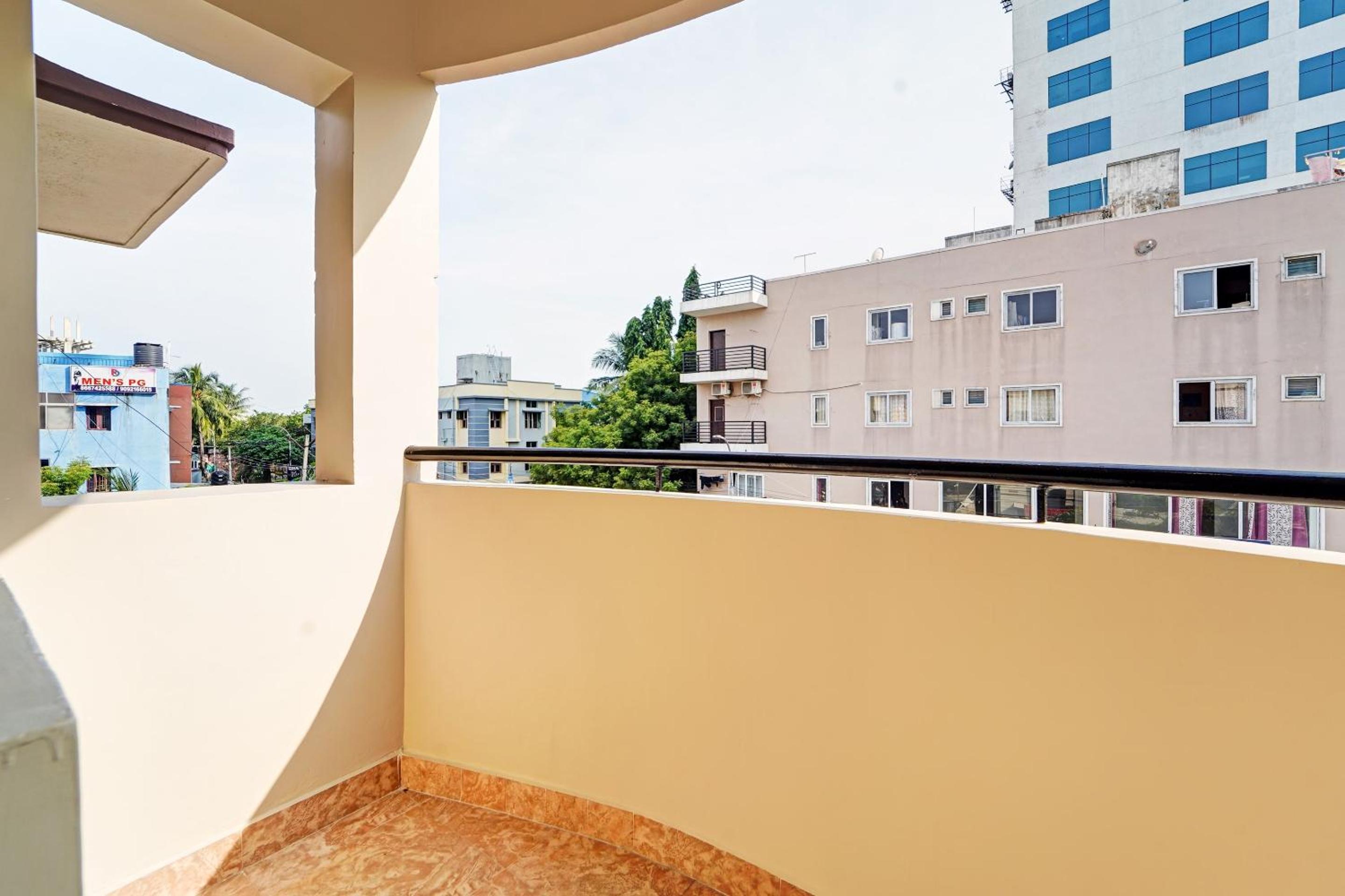 Standard Double Room - Photo 16