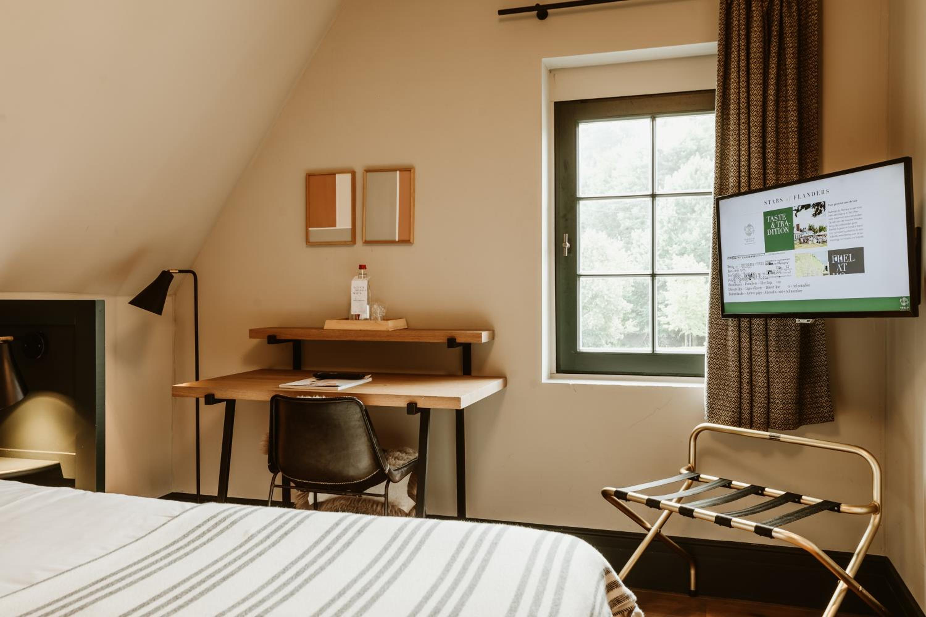 Business Single Room
