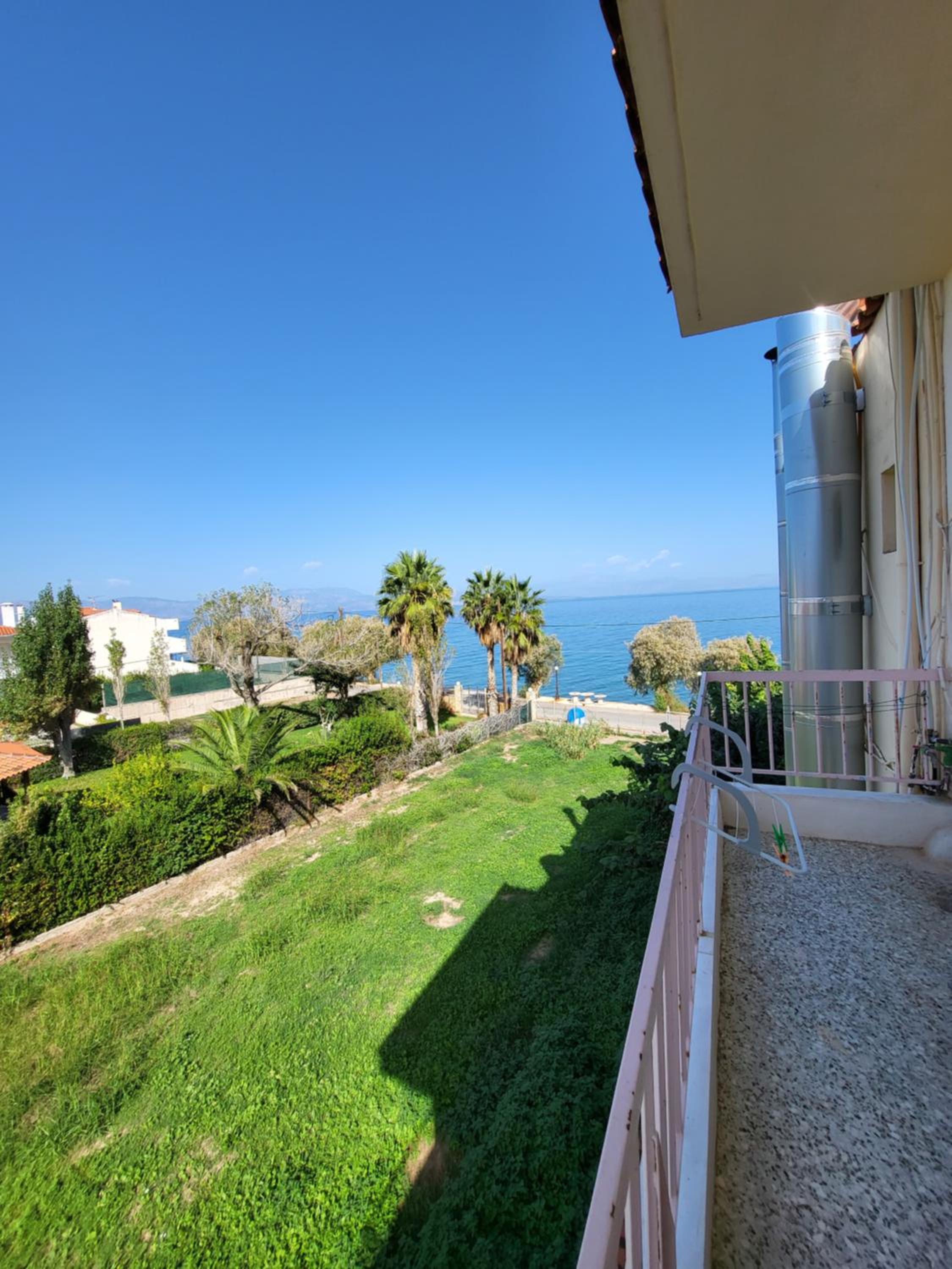 Deluxe Double Room with Side Sea View - Photo 14