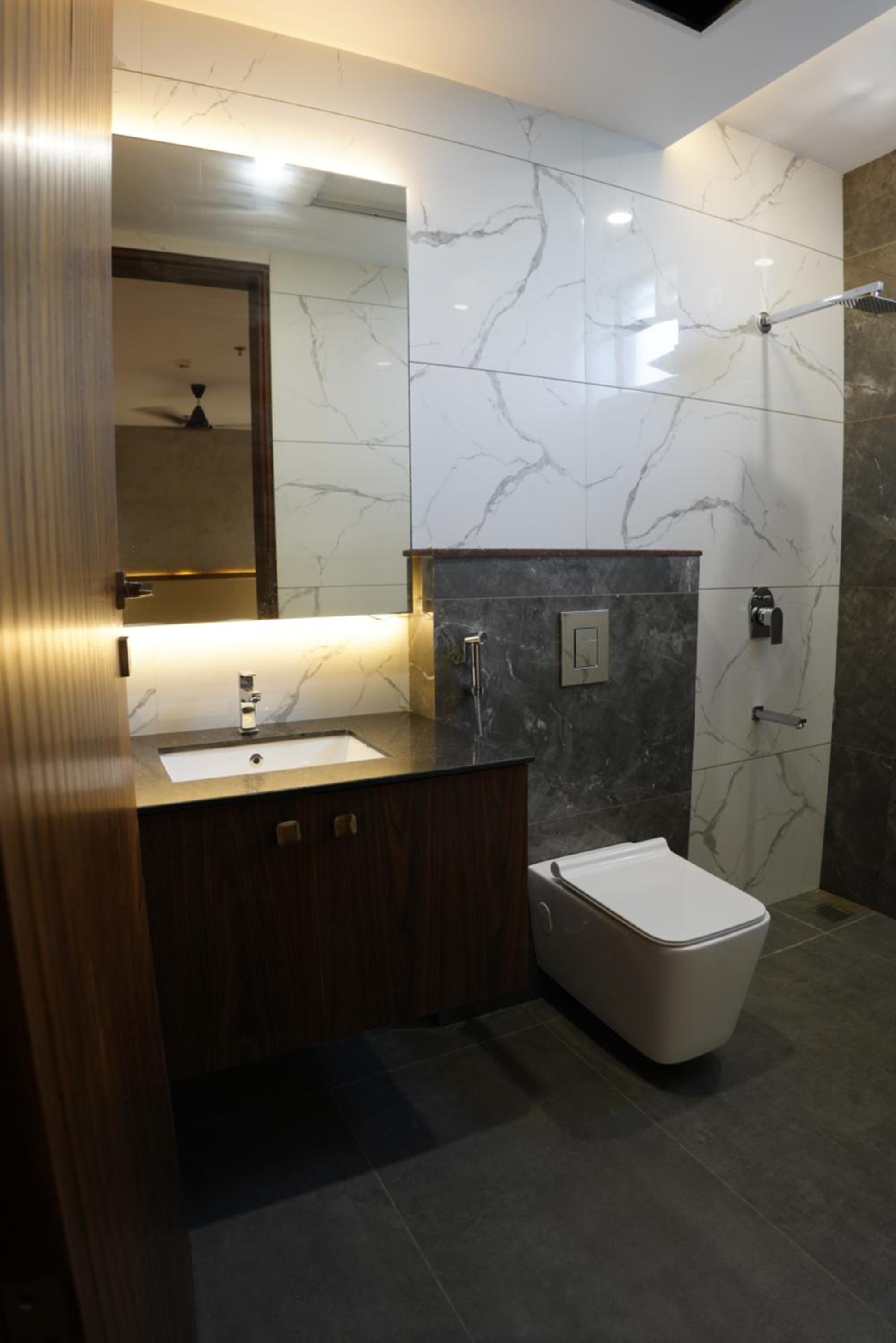 Deluxe Double Room (2 Adults + 1 Child) photo 3