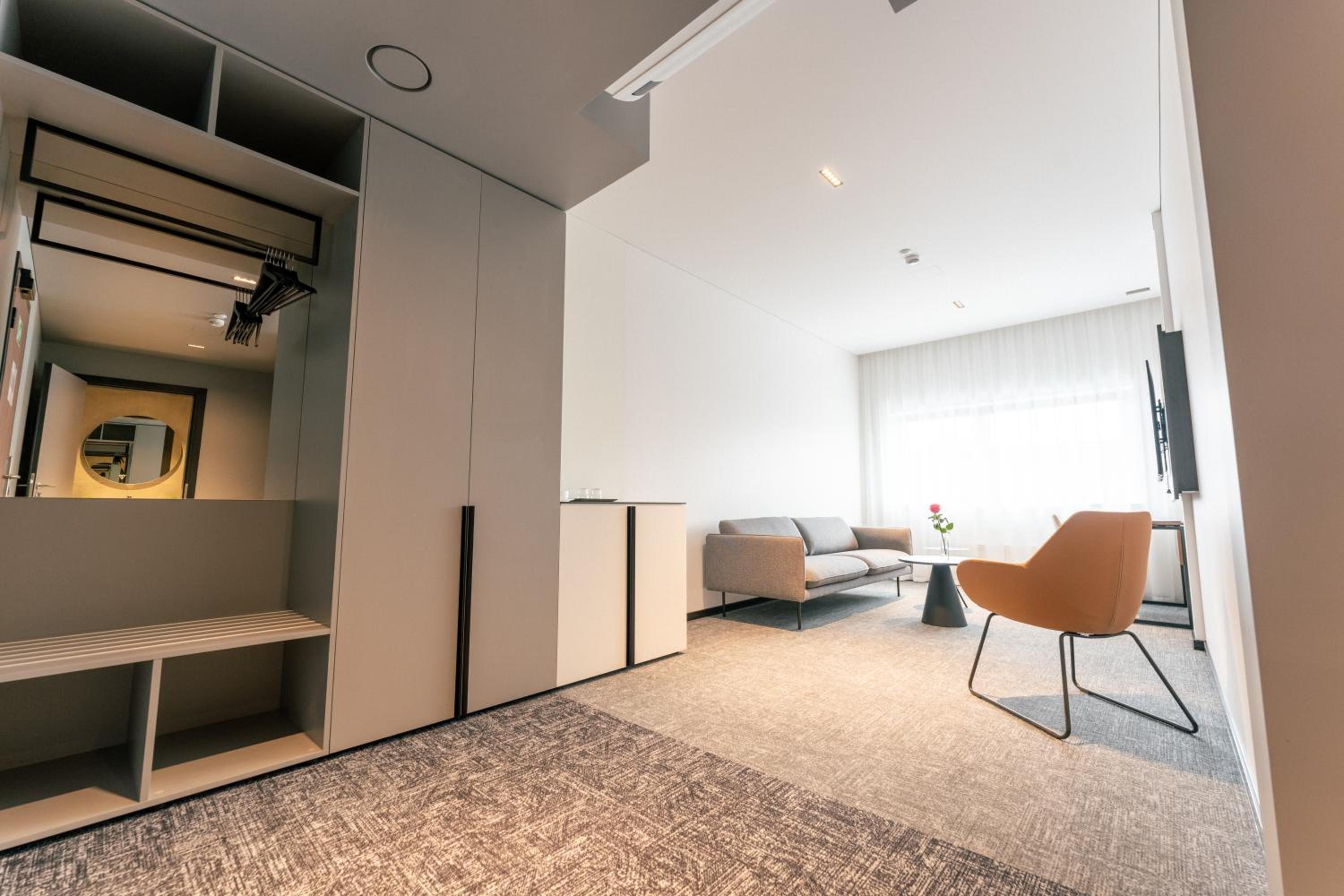 Superior Suite - Photo 2