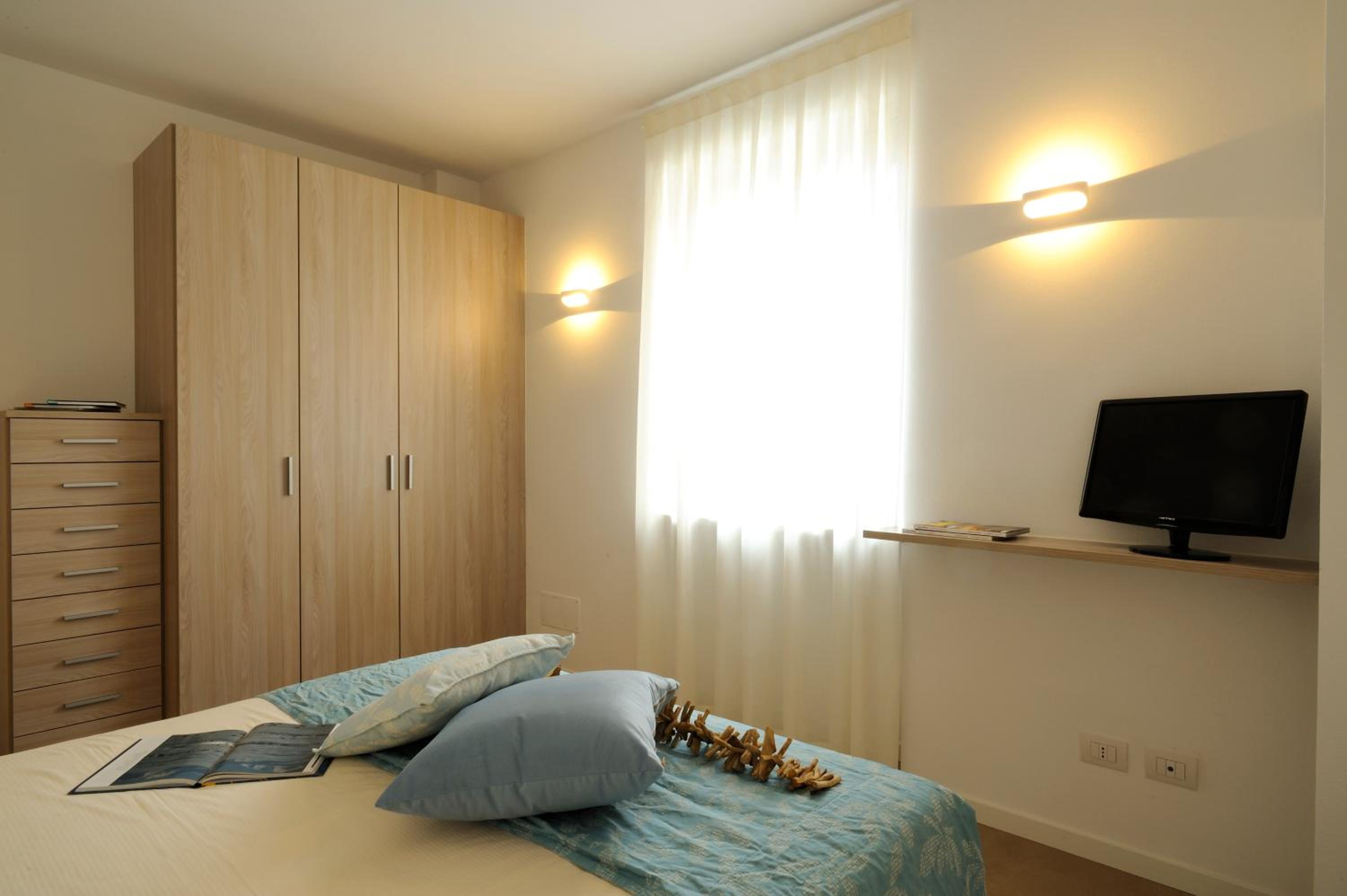 Two-Bedroom Apartment photo 3