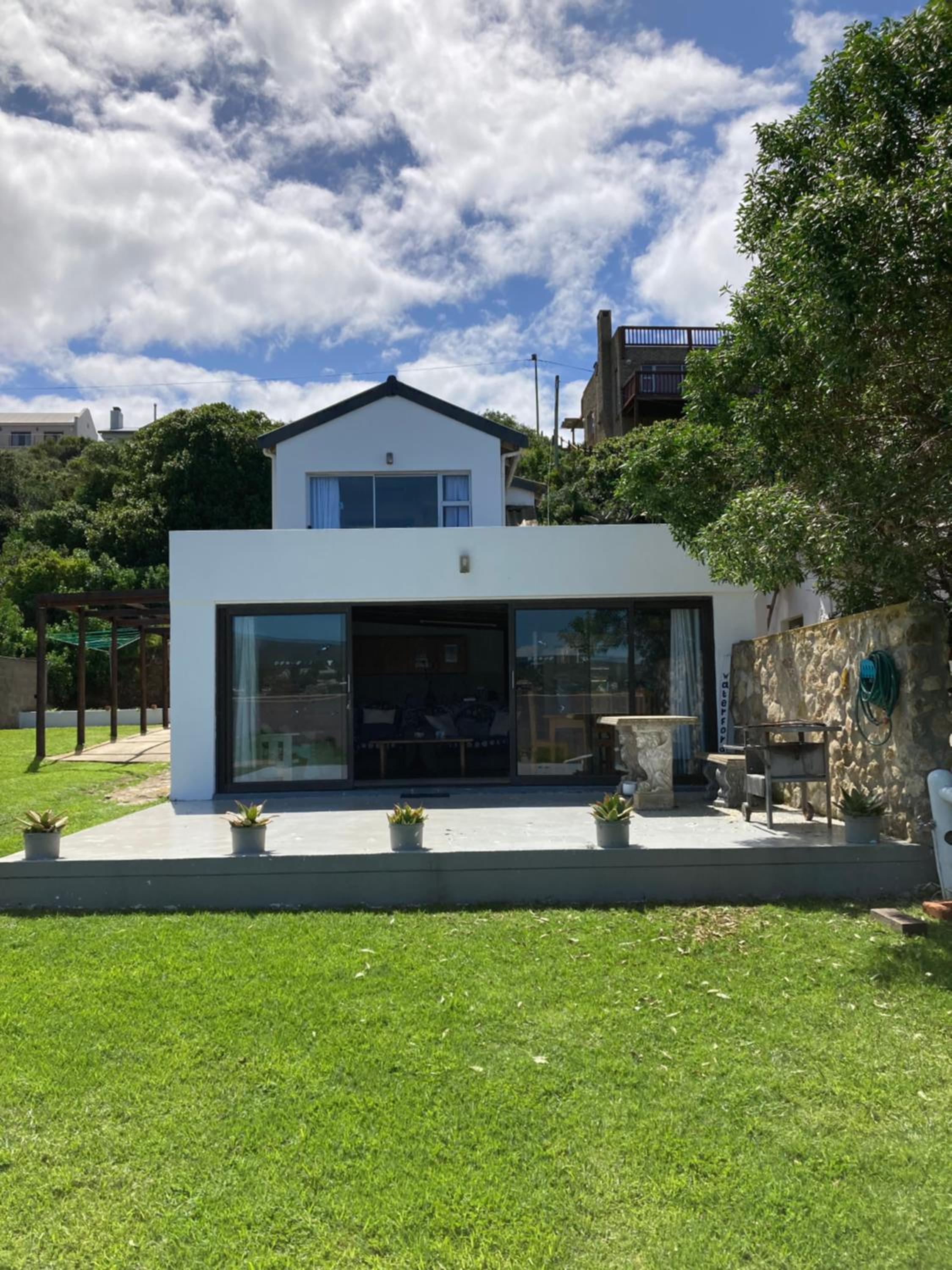 Two-Bedroom House Sea and River Views photo 2