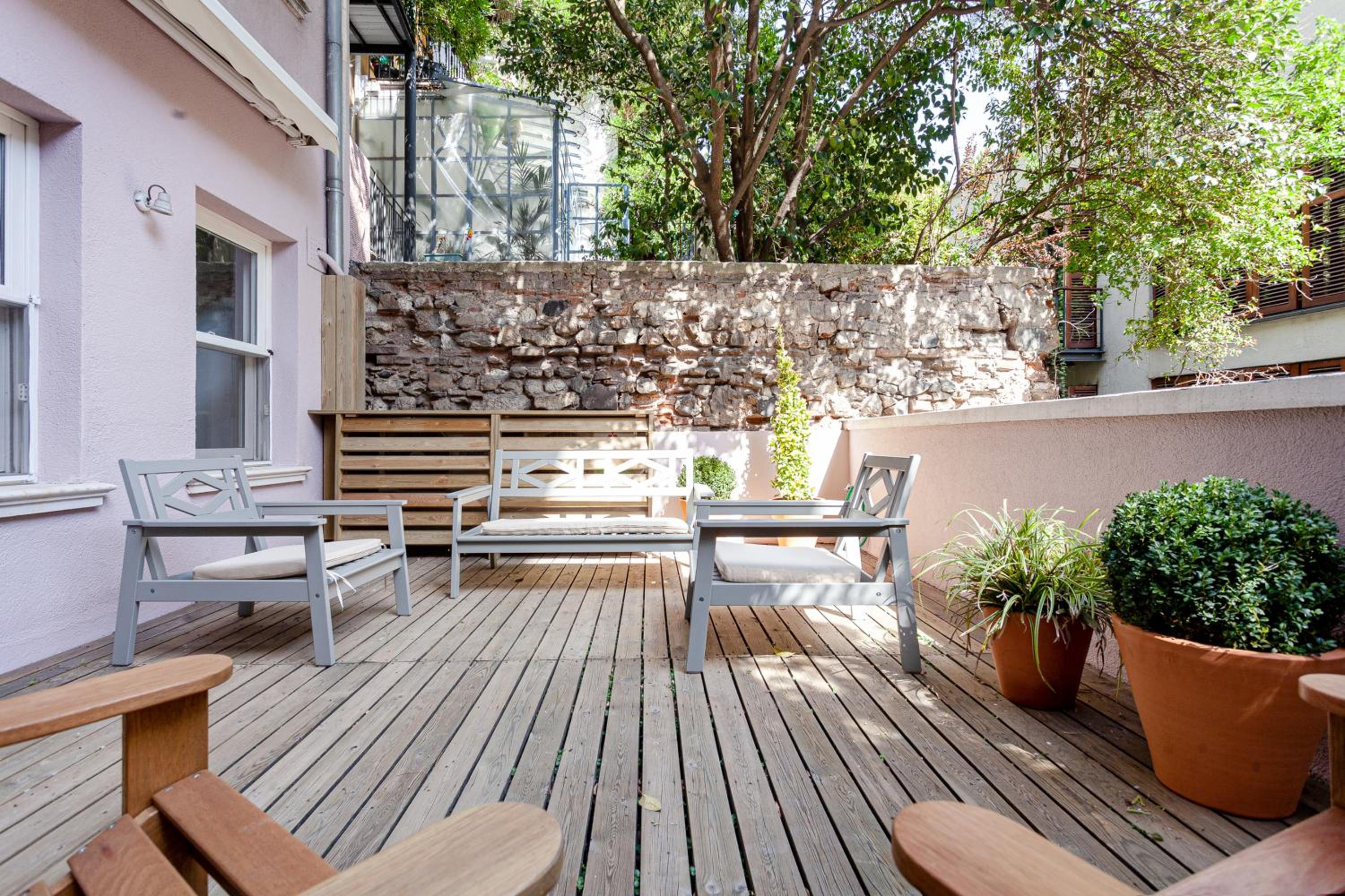 Apartment with Terrace photo 3