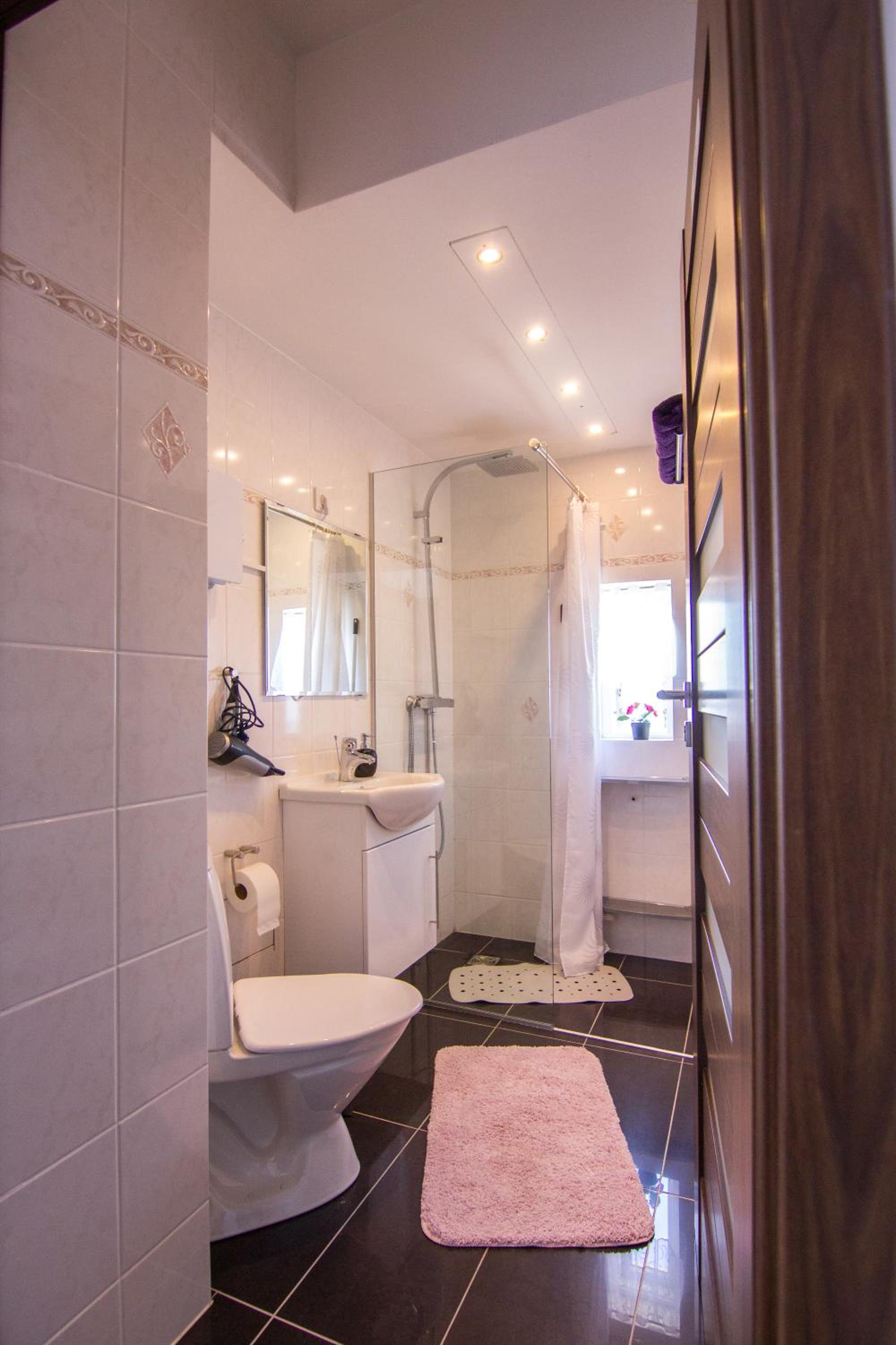 Studio Apartment photo 3