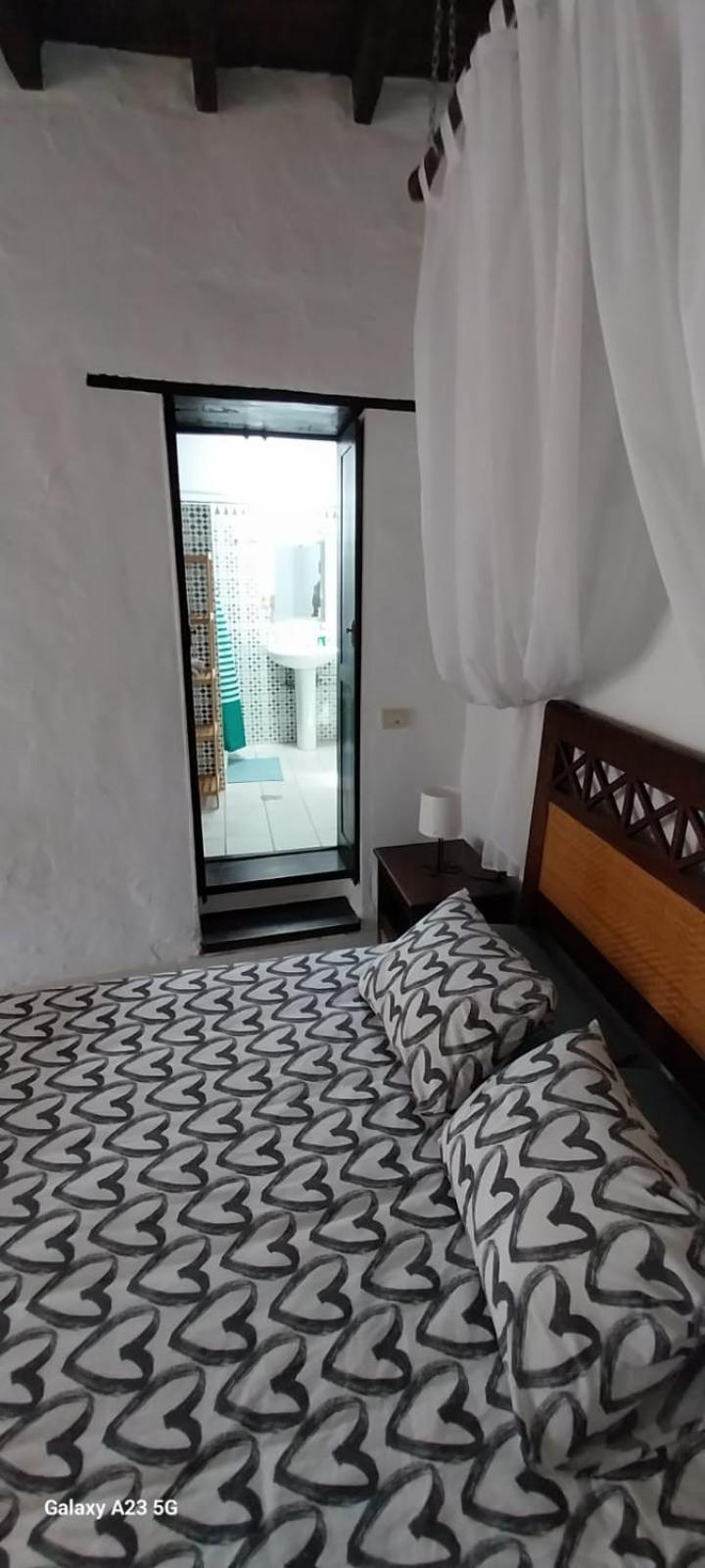 Standard Double Suite - Photo 11