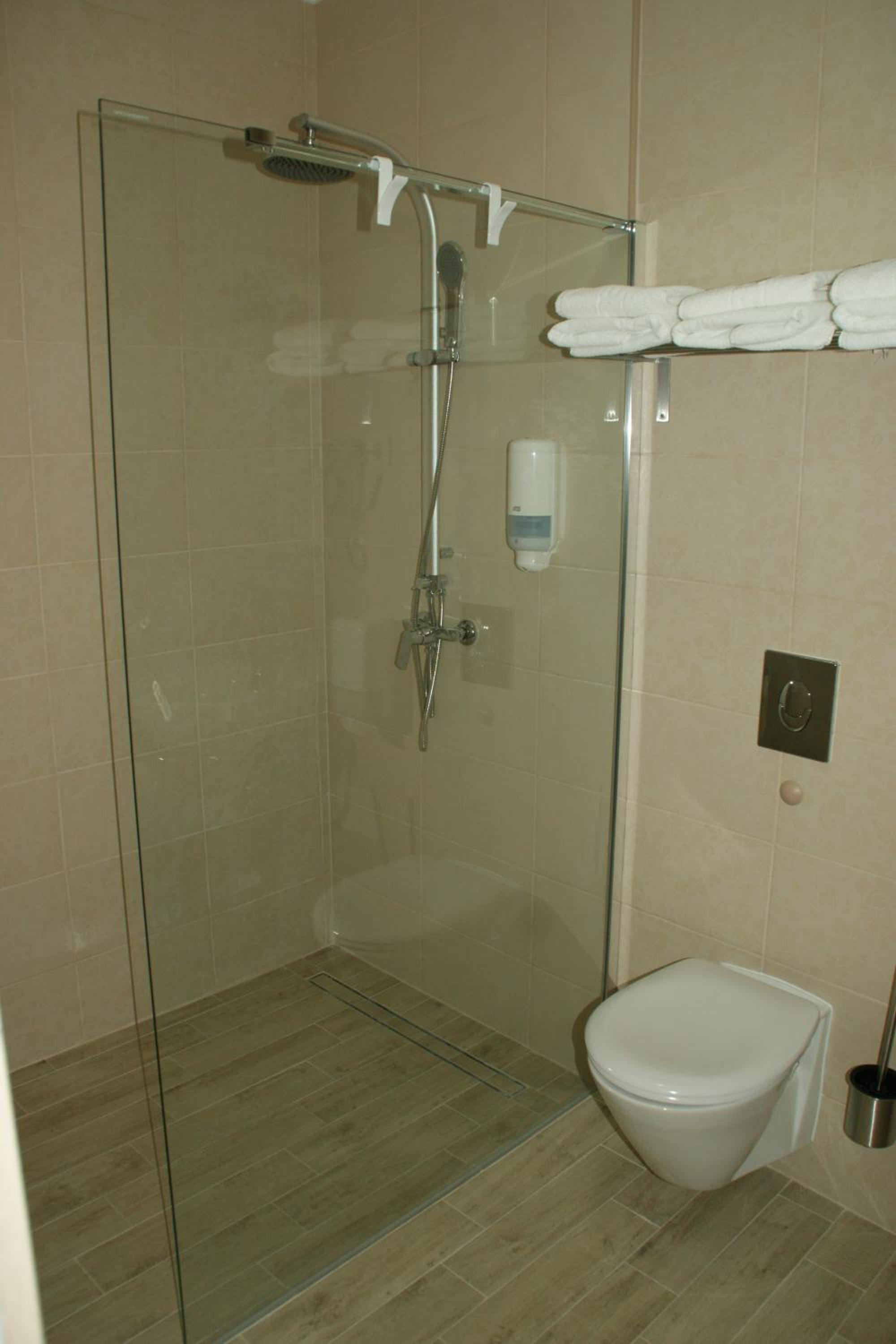 Standard Triple Room - Photo 14